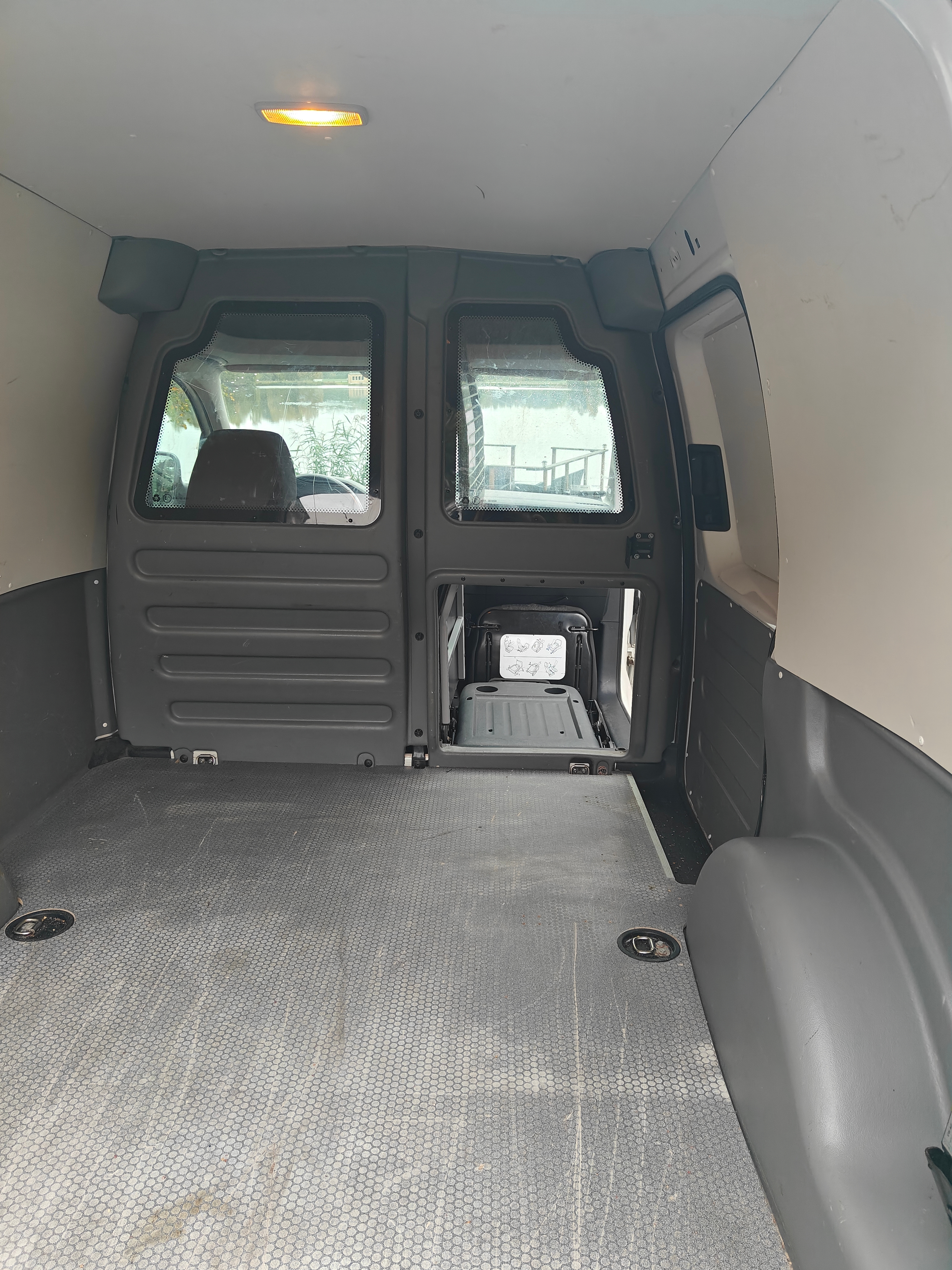 Volkswagen Caddy 2016, bild 7/10