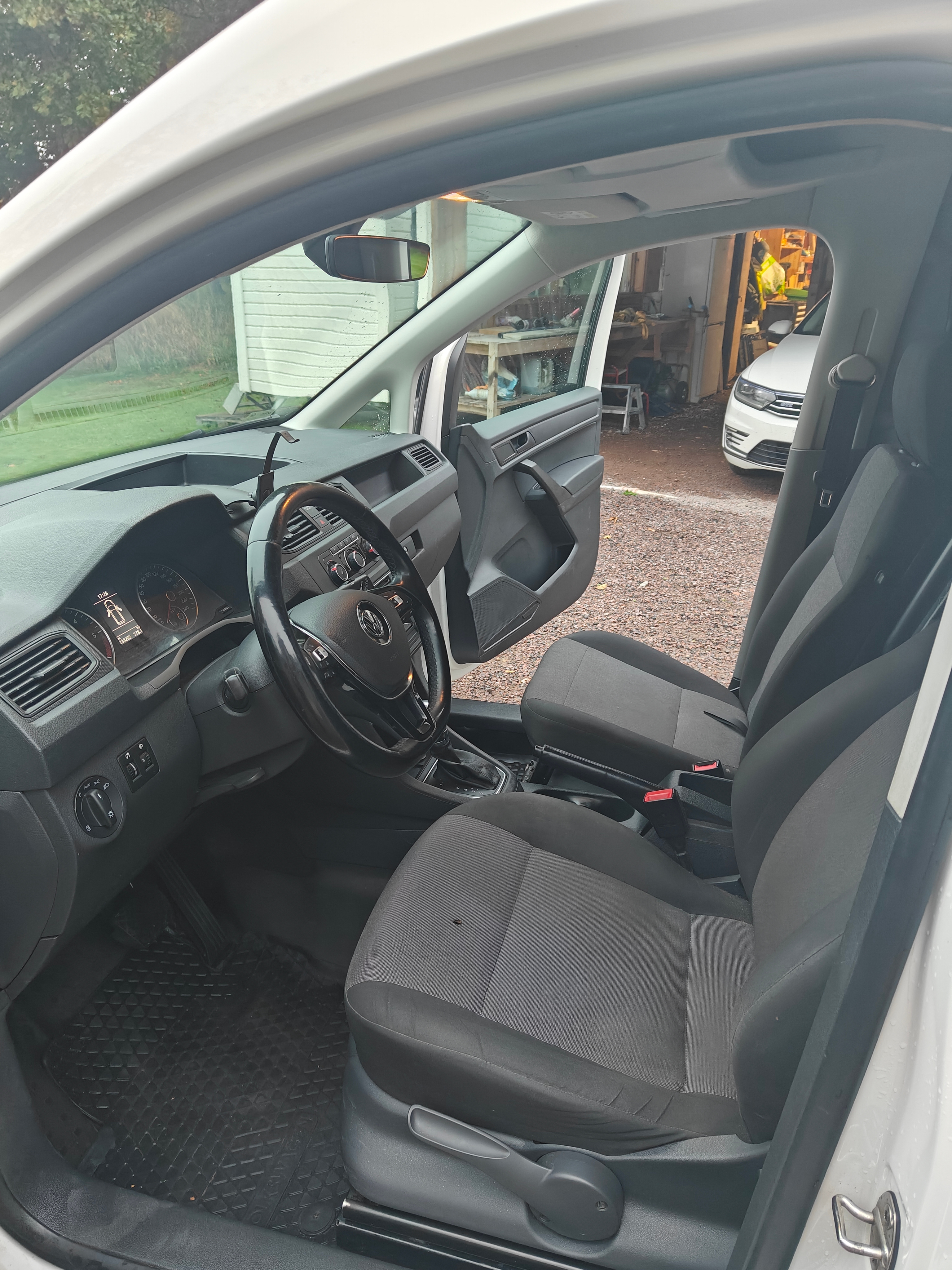 Volkswagen Caddy 2016, bild 6/10