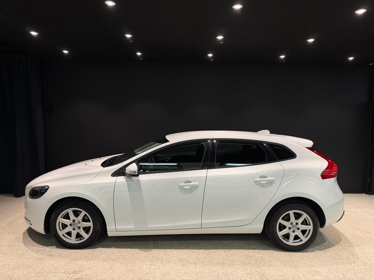 Volvo V40 T2 Business 2017, bild 3/10