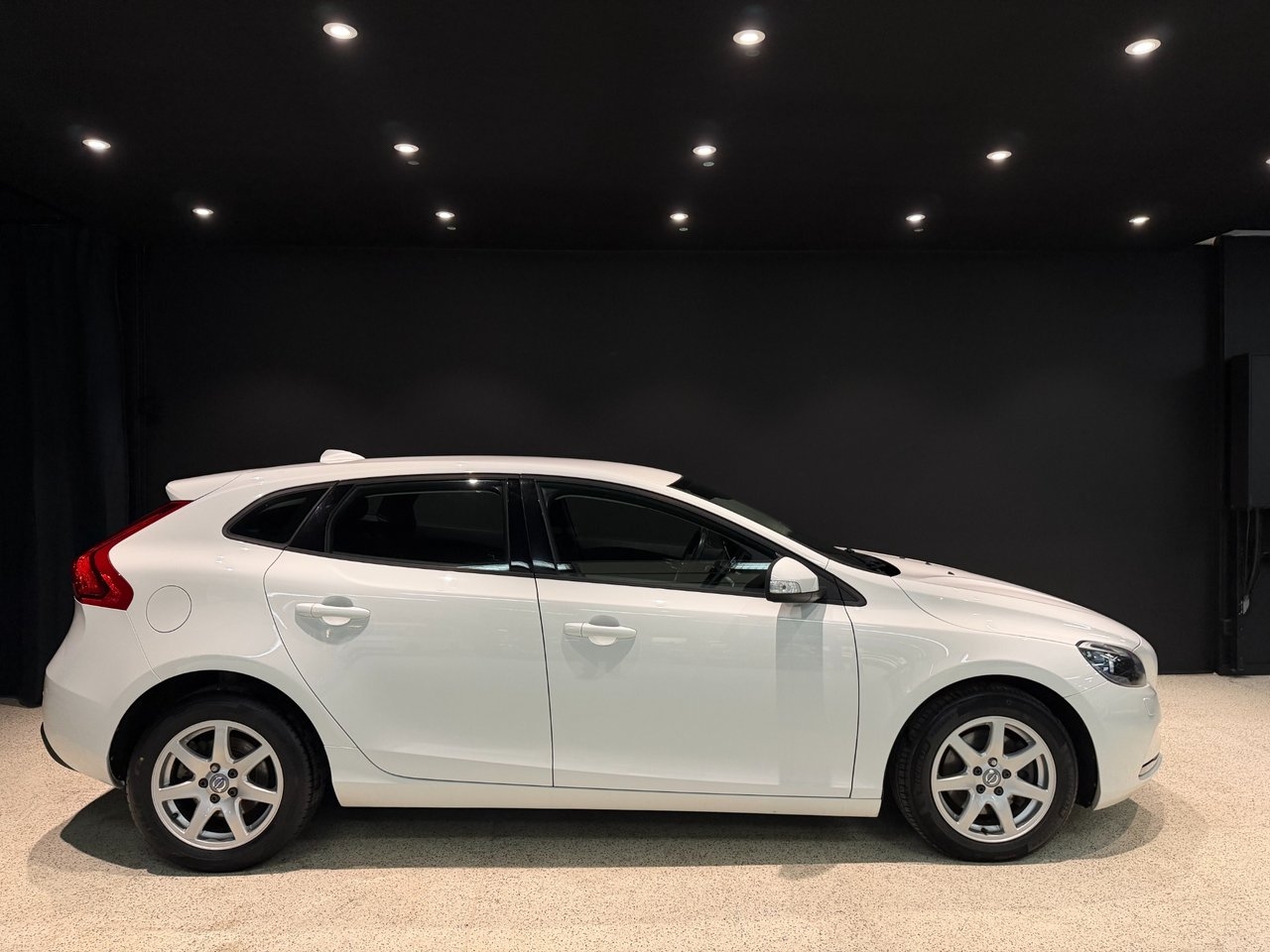 Volvo V40 T2 Business 2017, bild 6/10