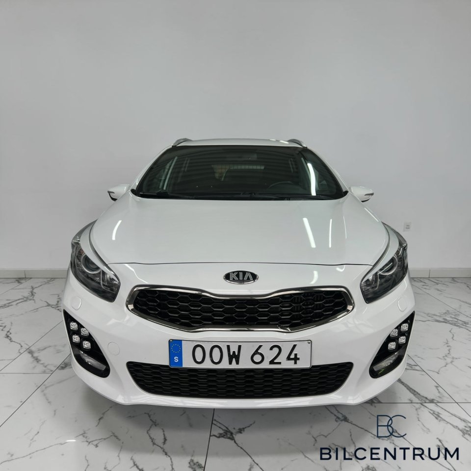 Kia Ceed 1.6 CRDi 136 GT Line 2016, bild 2/10