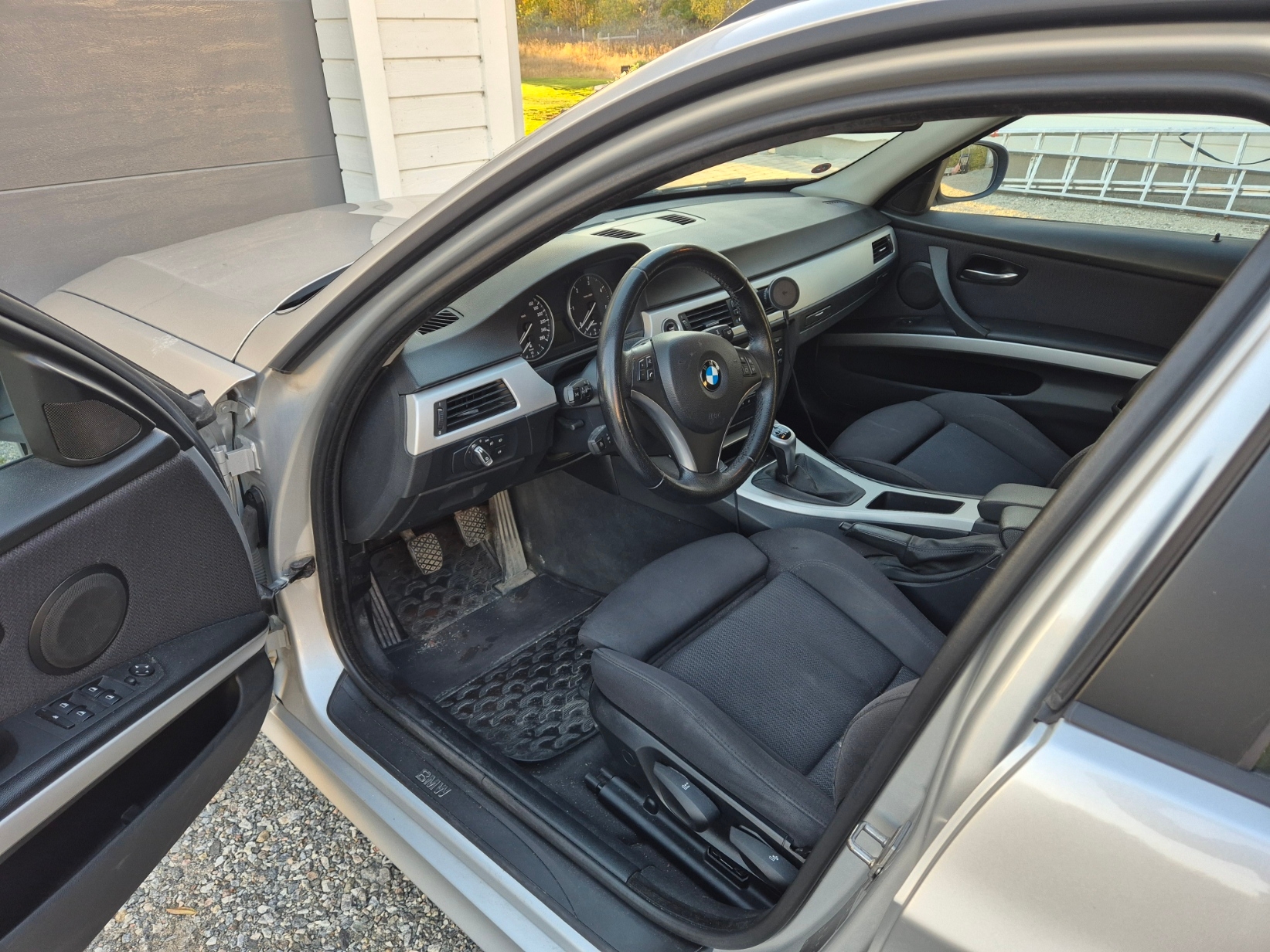 BMW 320 d Touring Manuell 2010, bild 4/5