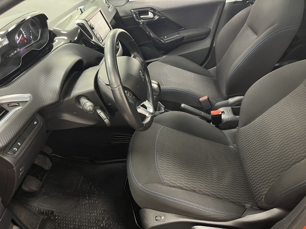 Peugeot 208 5-dörrar 1.2 PureTech 2017, bild 6/10