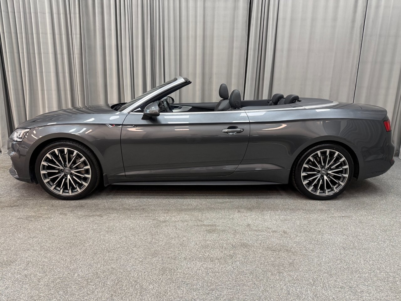Audi A5 2017, bild 2/10