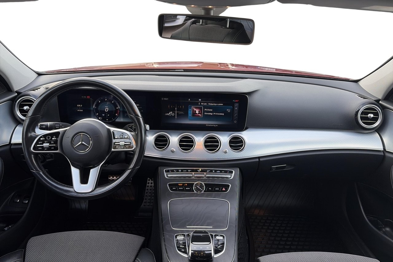 Mercedes-Benz E 2020, photo 6/10
