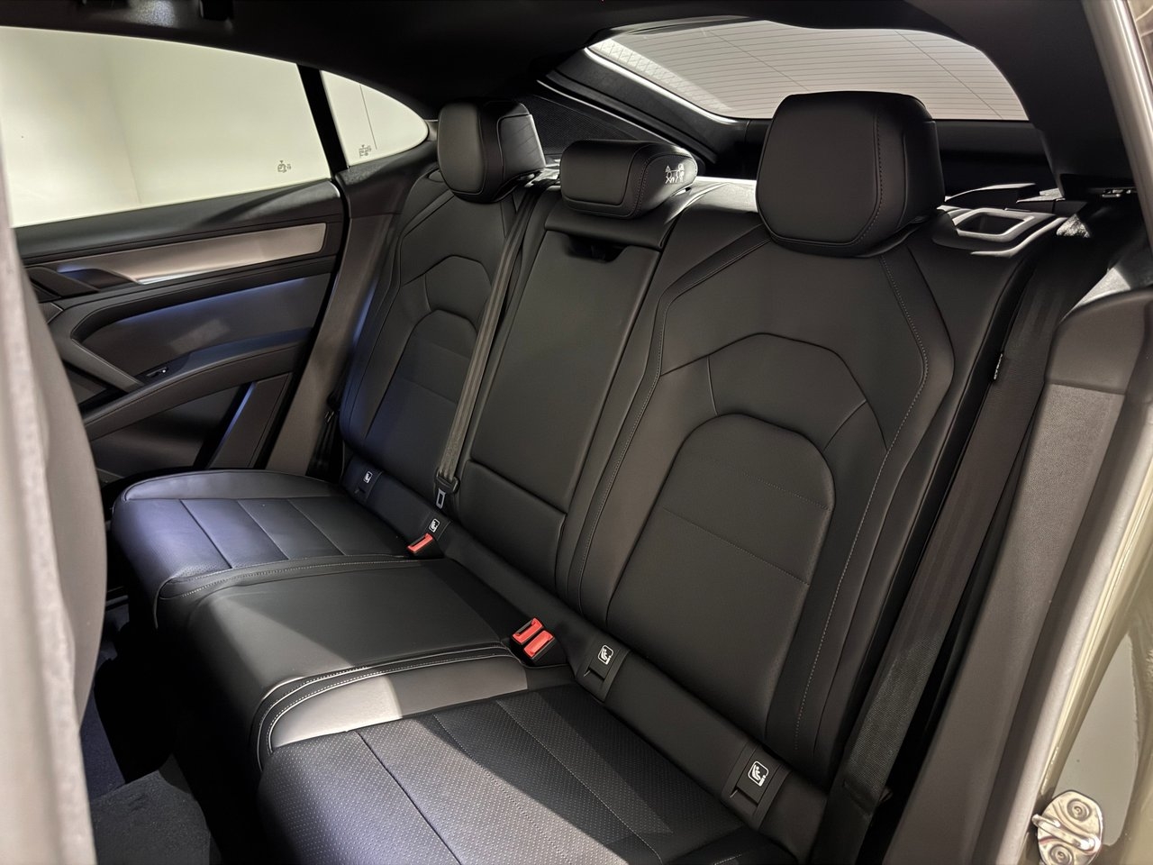 Porsche Cayenne Coupé Electric 2026, bild 5/10