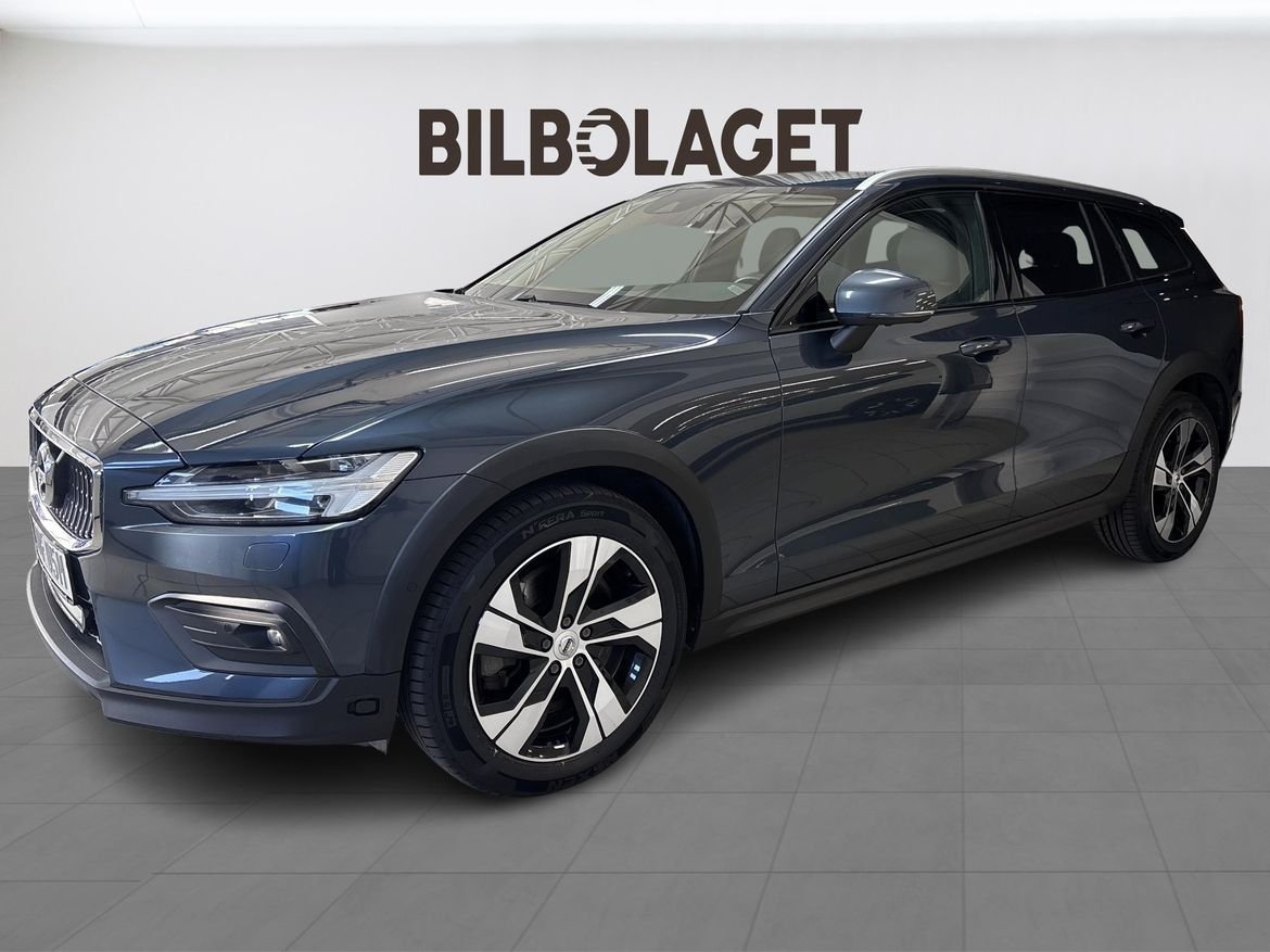Volvo V60 Cross Country B4 AWD D Adv 2022, bild 2/10