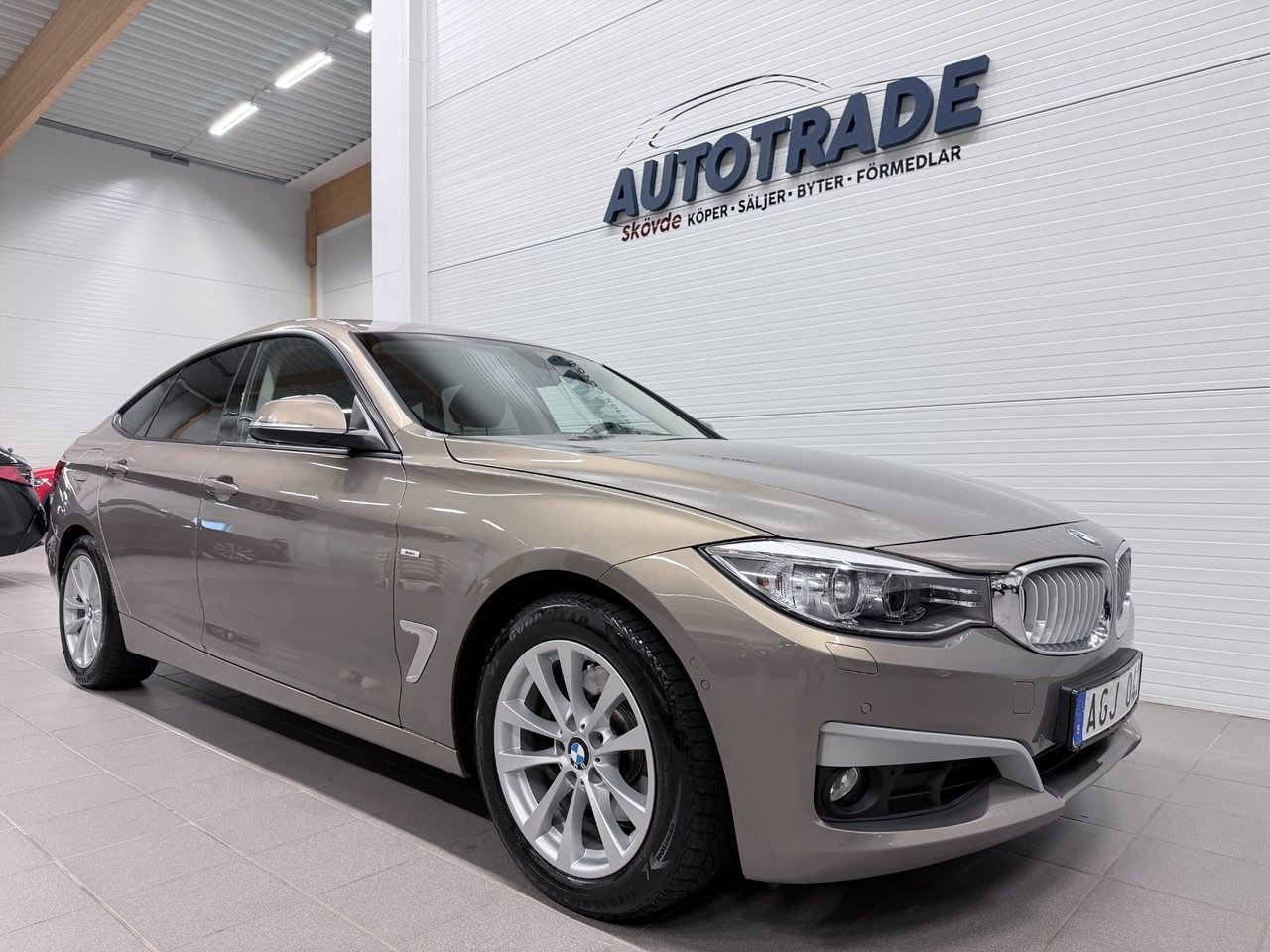 BMW 325 2014, bild 4/10