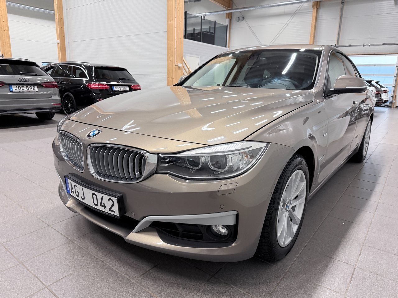 BMW 325 2014, bild 3/10