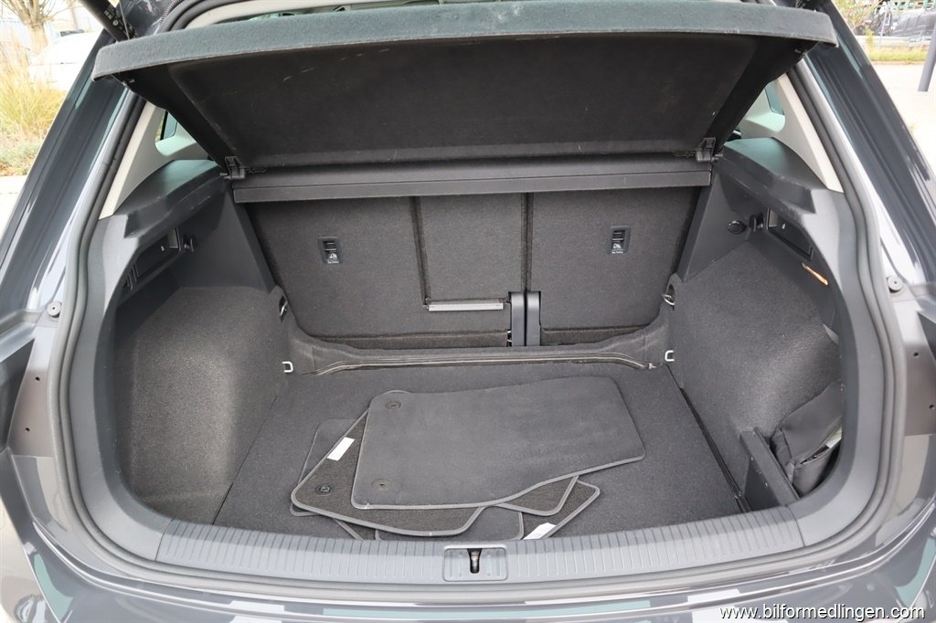 Volkswagen Tiguan 2022, bild 7/10