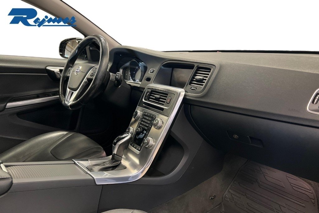 Volvo V60 Cross Country 2018, bild 4/10