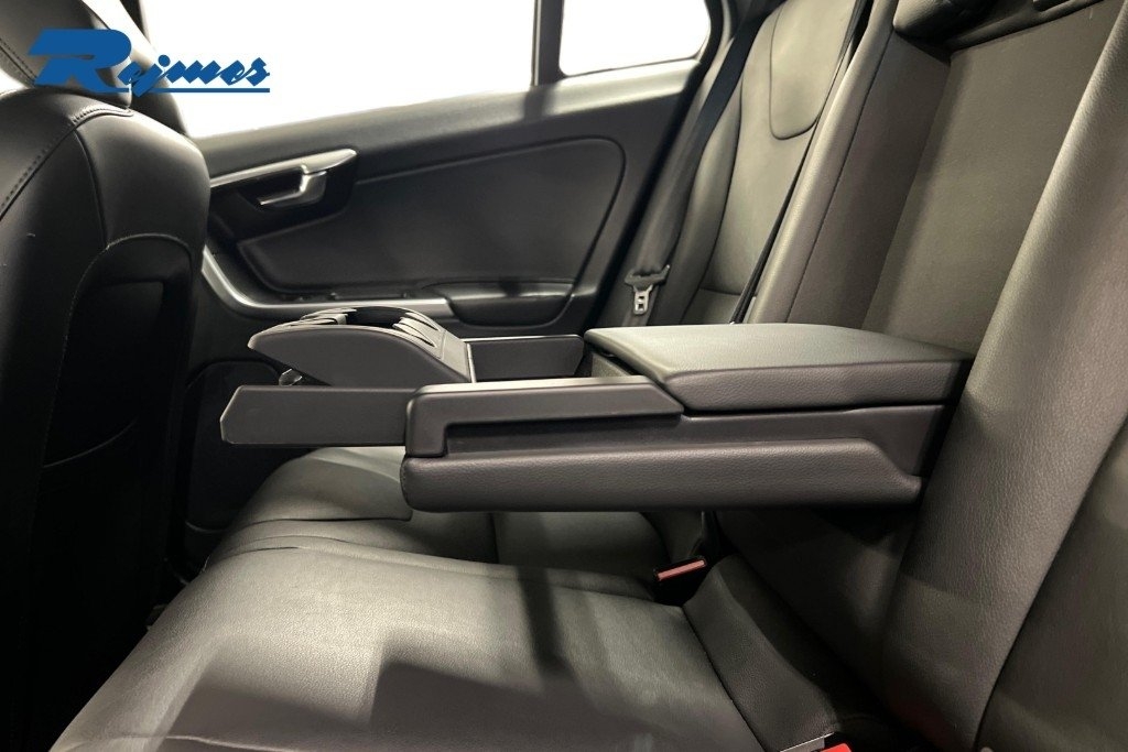 Volvo V60 Cross Country 2018, bild 6/10