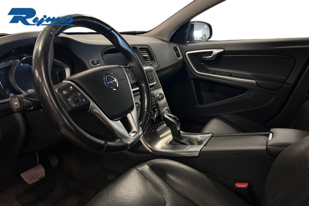 Volvo V60 Cross Country 2018, bild 7/10