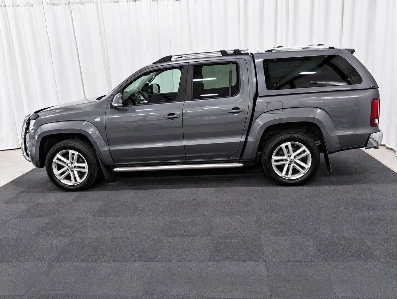Volkswagen Amarok 2018, bild 2/10