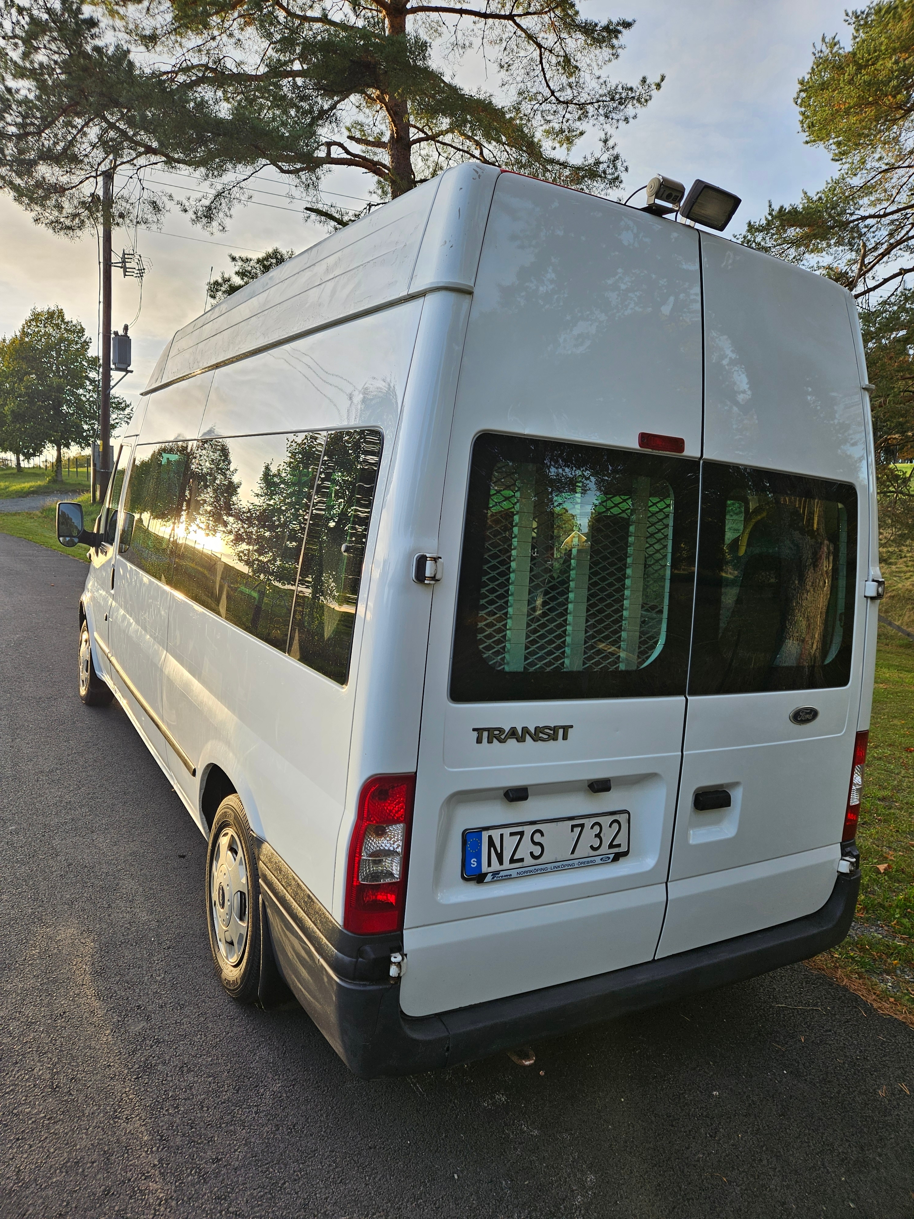 Ford Transit T330 Kombi 2.2 TDCi Manuell 2013, bild 3/10