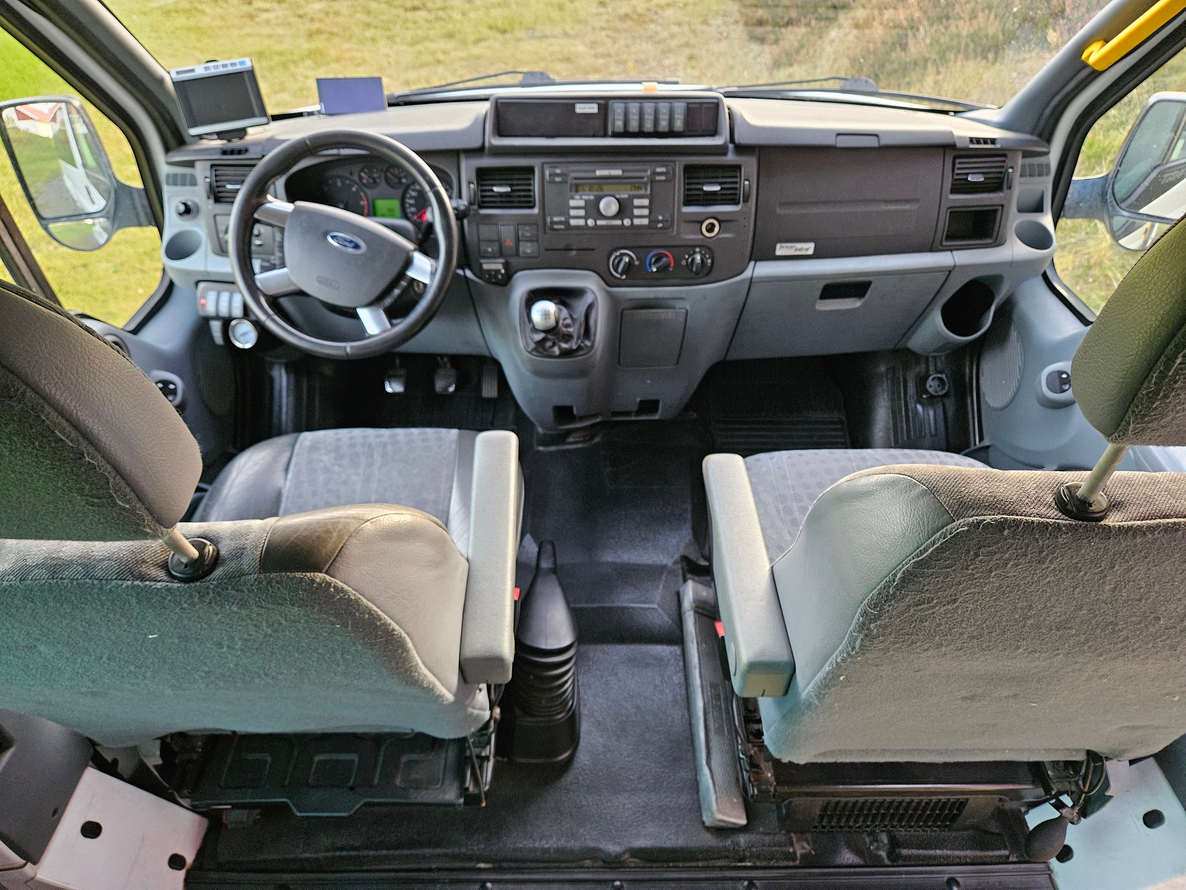Ford Transit T330 Kombi 2.2 TDCi Manuell 2013, bild 5/10