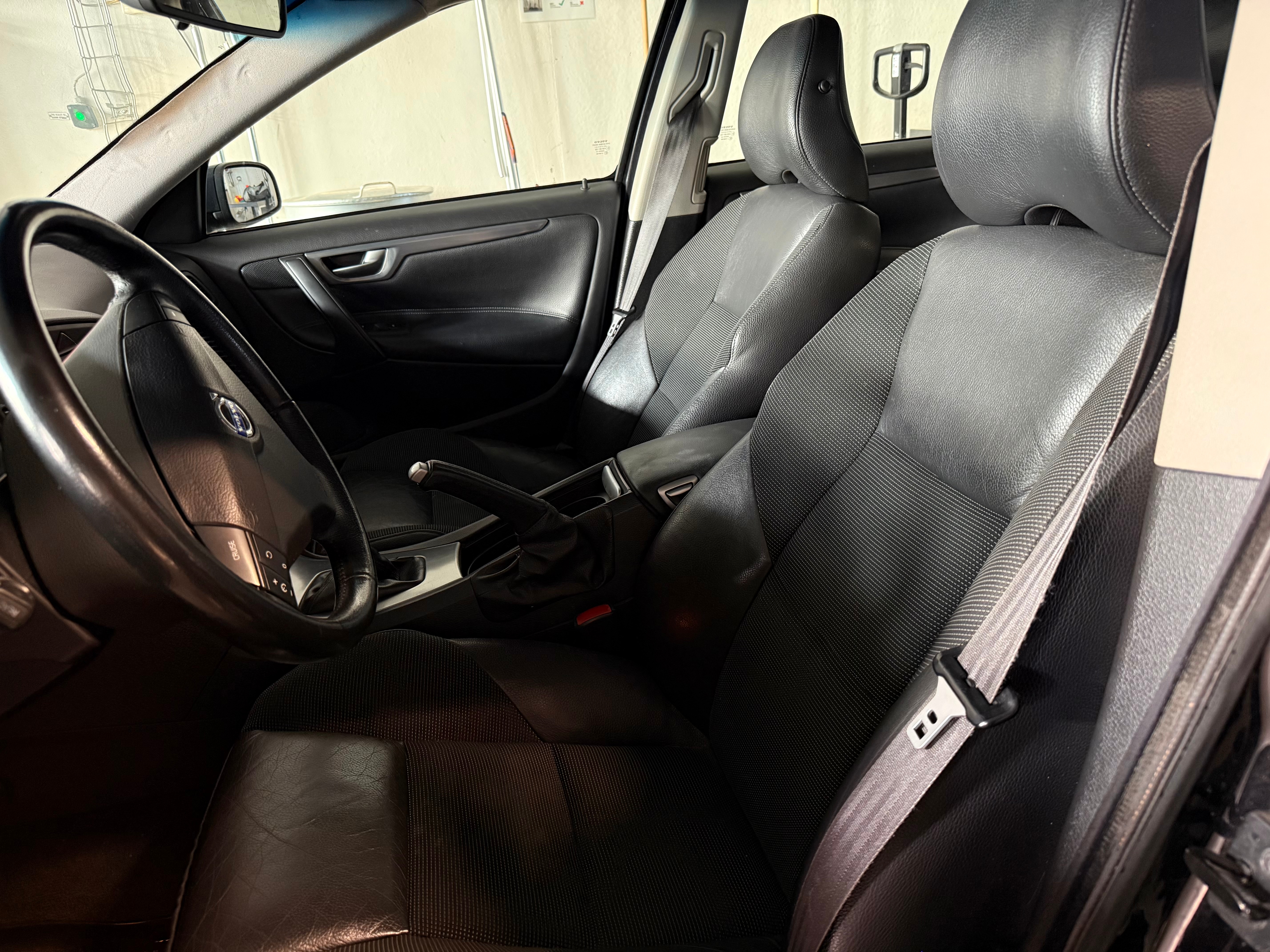 Volvo S60 2.4 Manuell 2006, bild 6/7