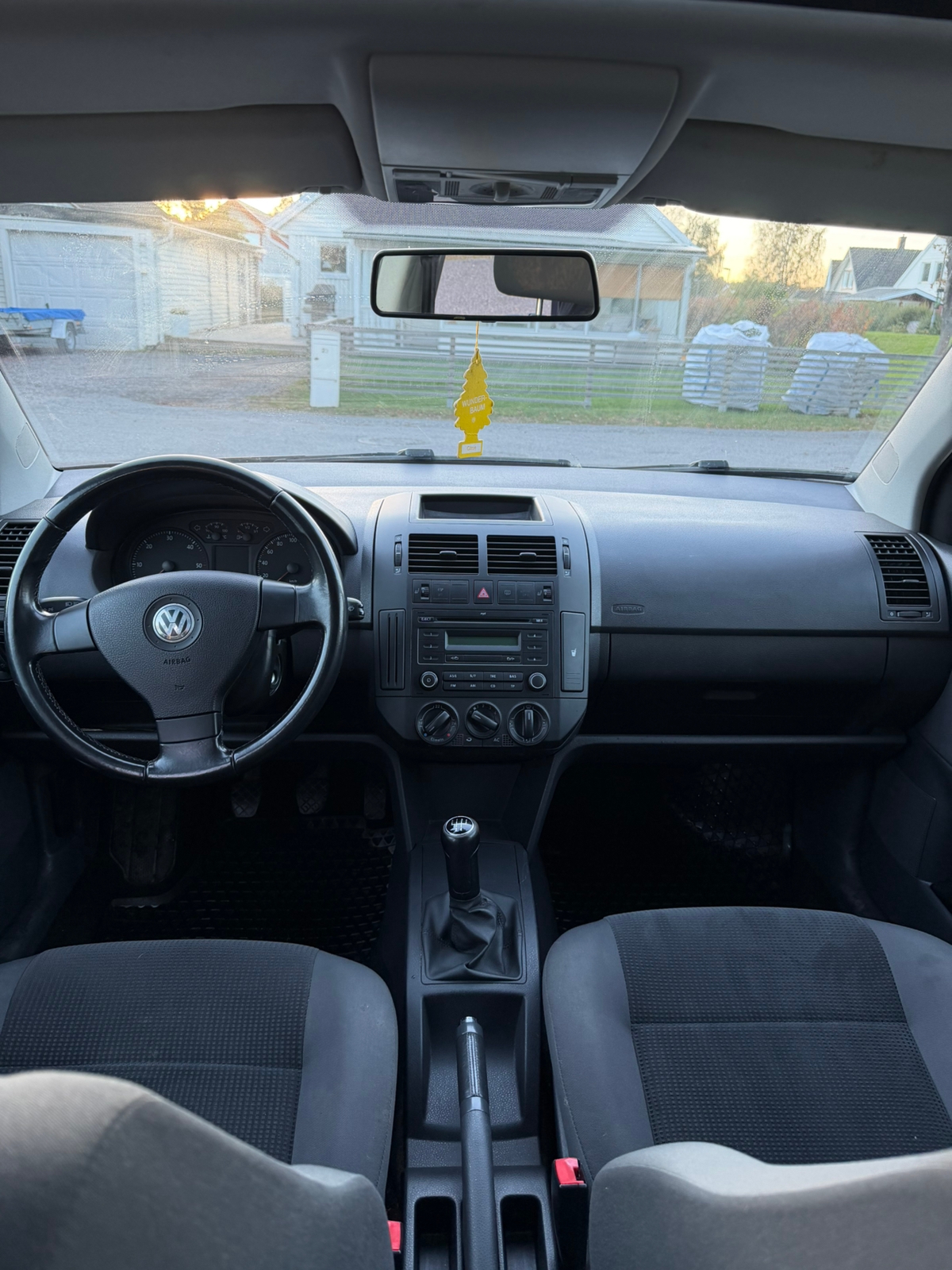 Volkswagen Polo 2009, bild 4/5