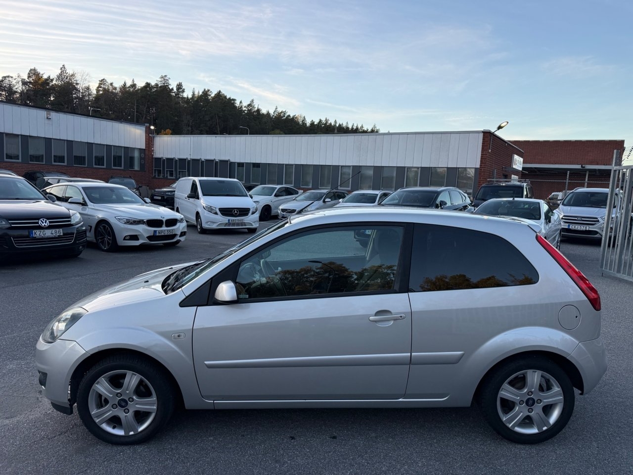 Ford Fiesta 1.4 80hk 3-dörrar 2007, bild 2/10