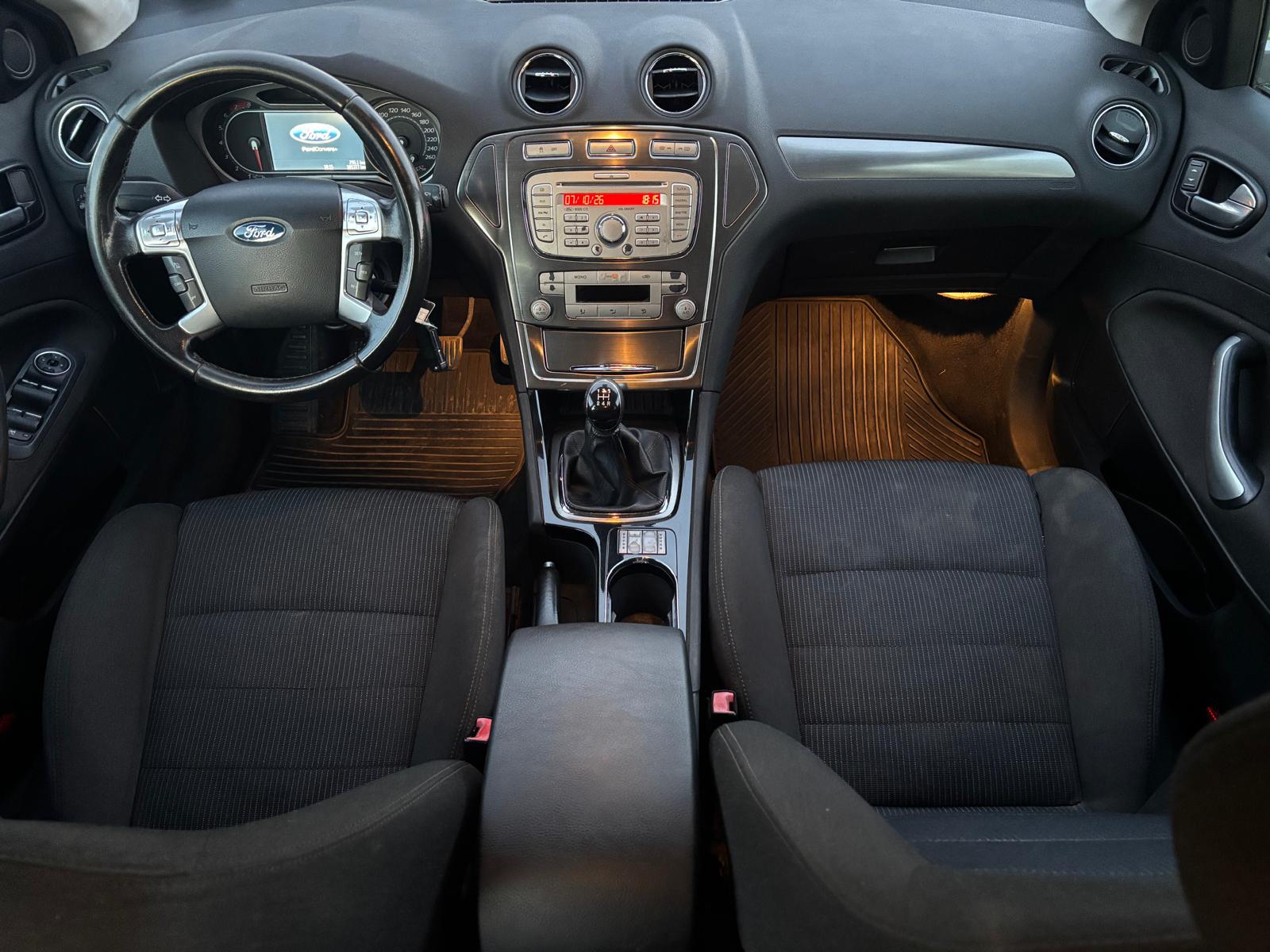 Ford Mondeo Kombi 2.0 Manuell 2008, bild 5/6