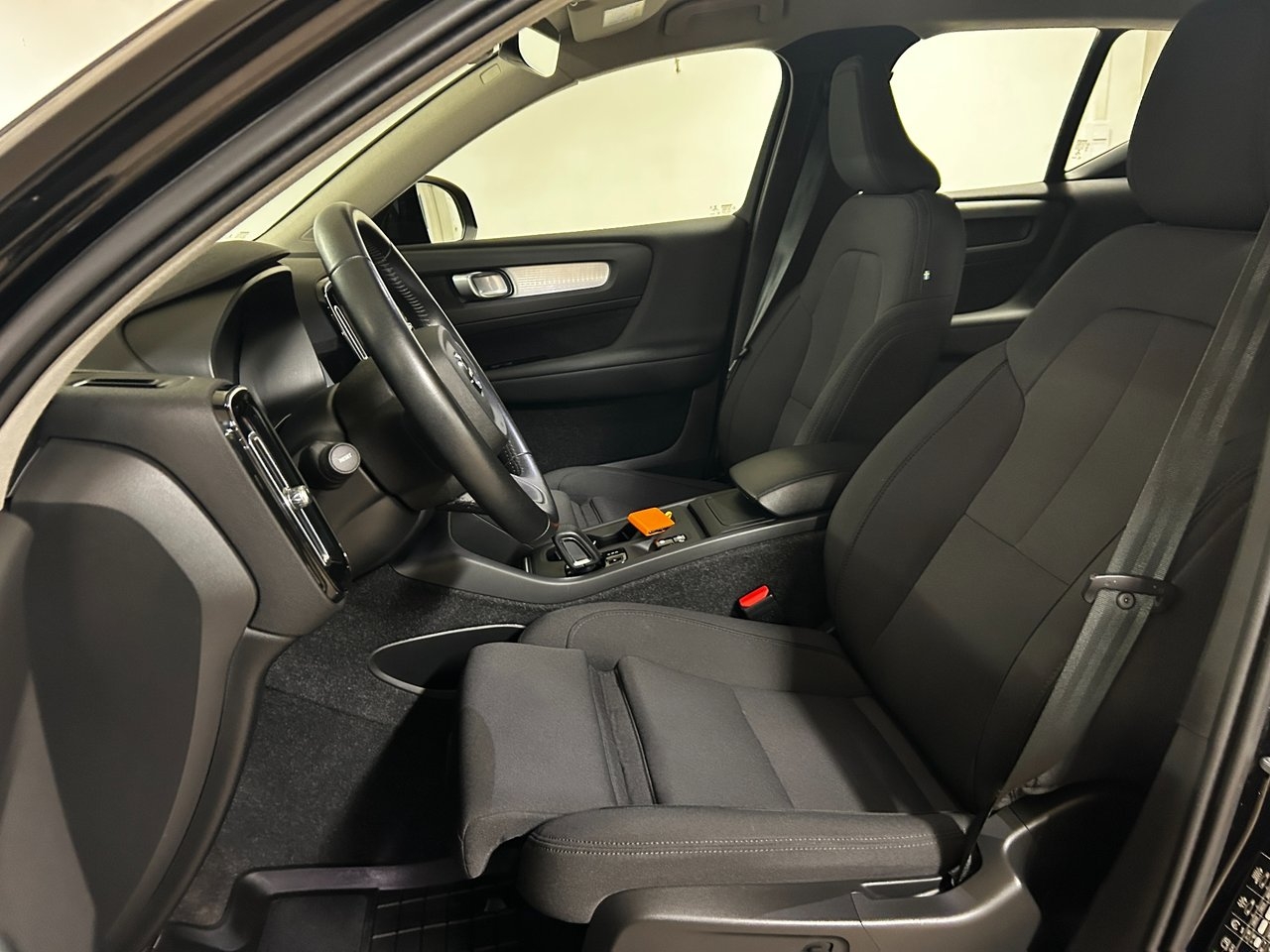 Volvo XC40 2021, bild 2/10