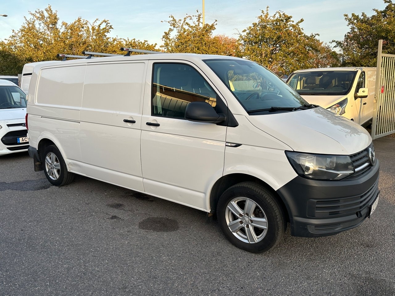 Volkswagen Transporter 2016, bild 2/10