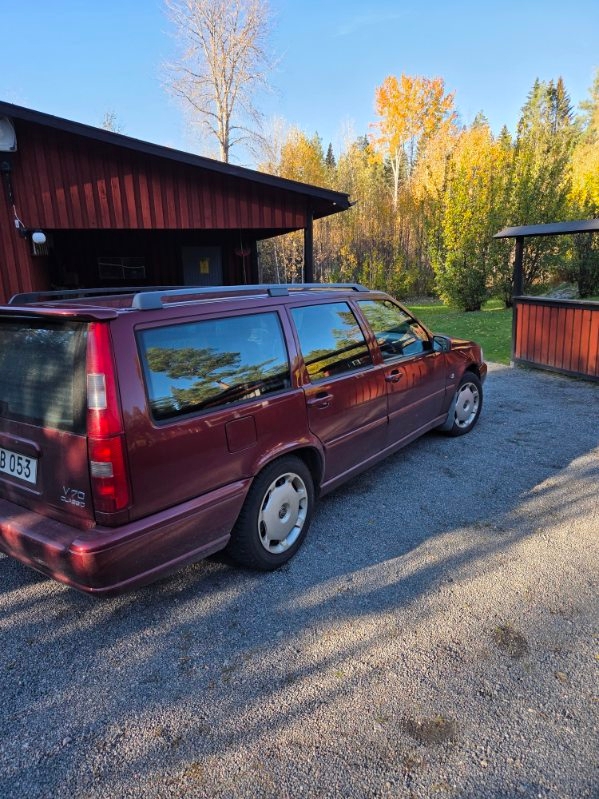 Volvo V70 2.4 Manuell 2000, bild 3/3