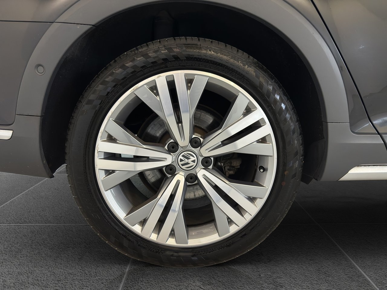 Volkswagen Passat 2018, bild 5/10