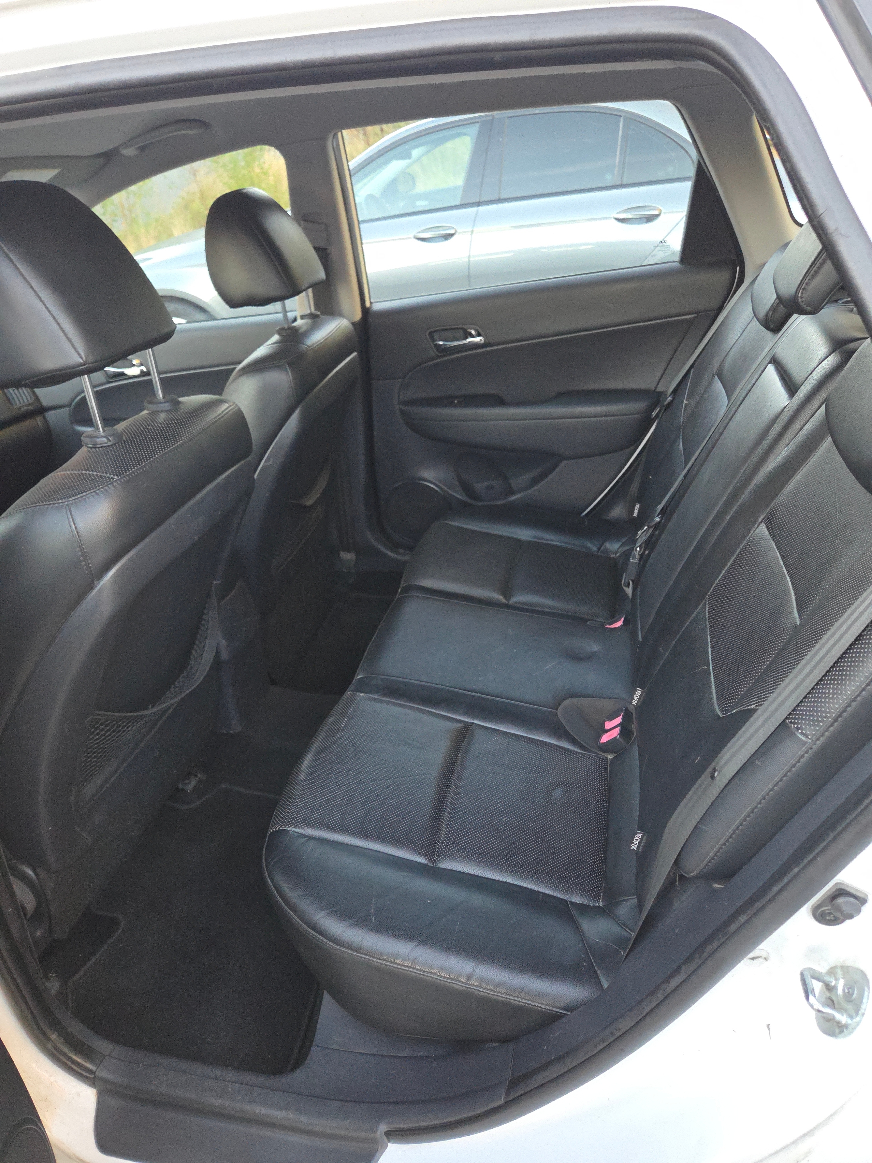 Hyundai i30 cw 1.6 CRDi Manuell 2011, bild 6/6