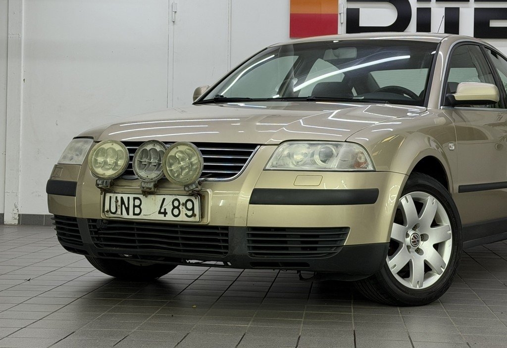 Volkswagen Passat 2004, bild 3/10