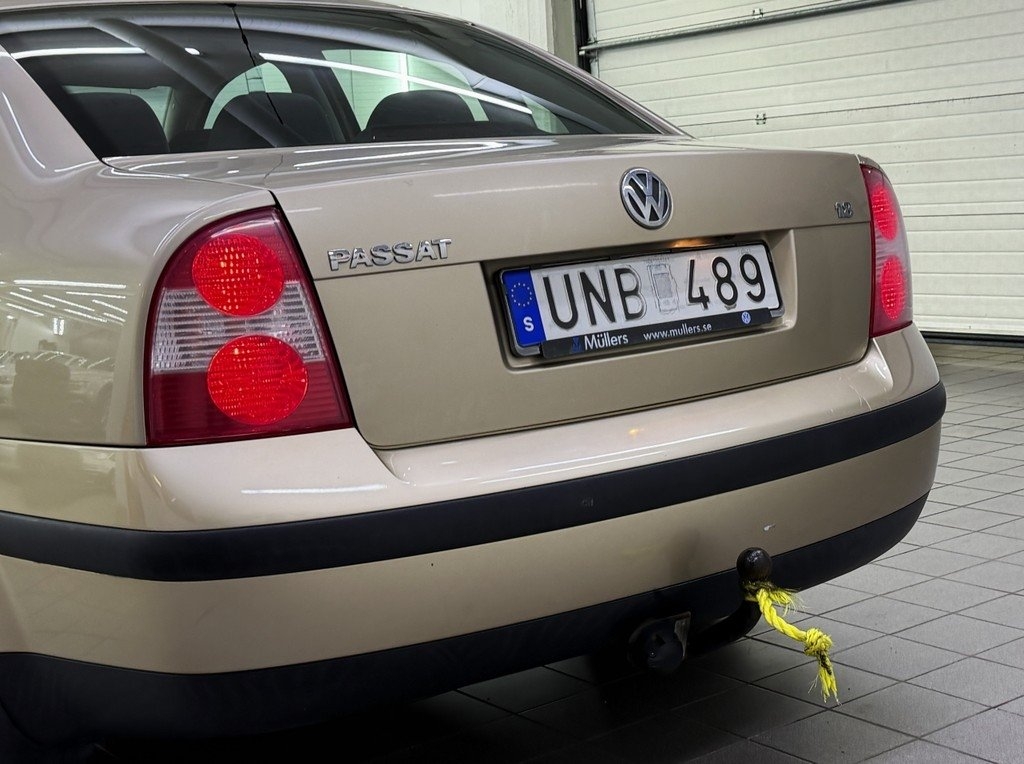 Volkswagen Passat 2004, bild 6/10