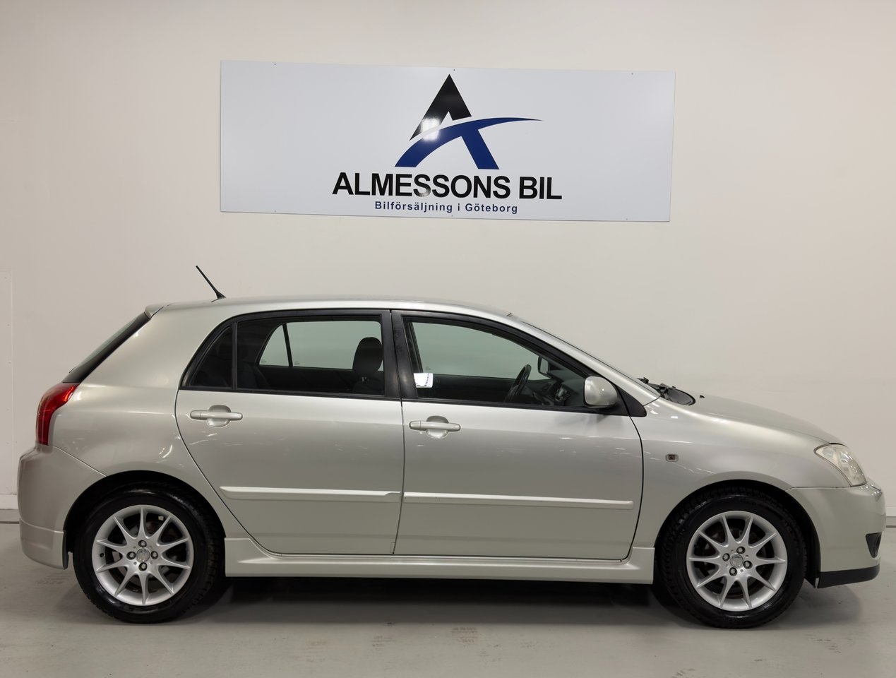 Toyota Corolla 2005, bild 5/10