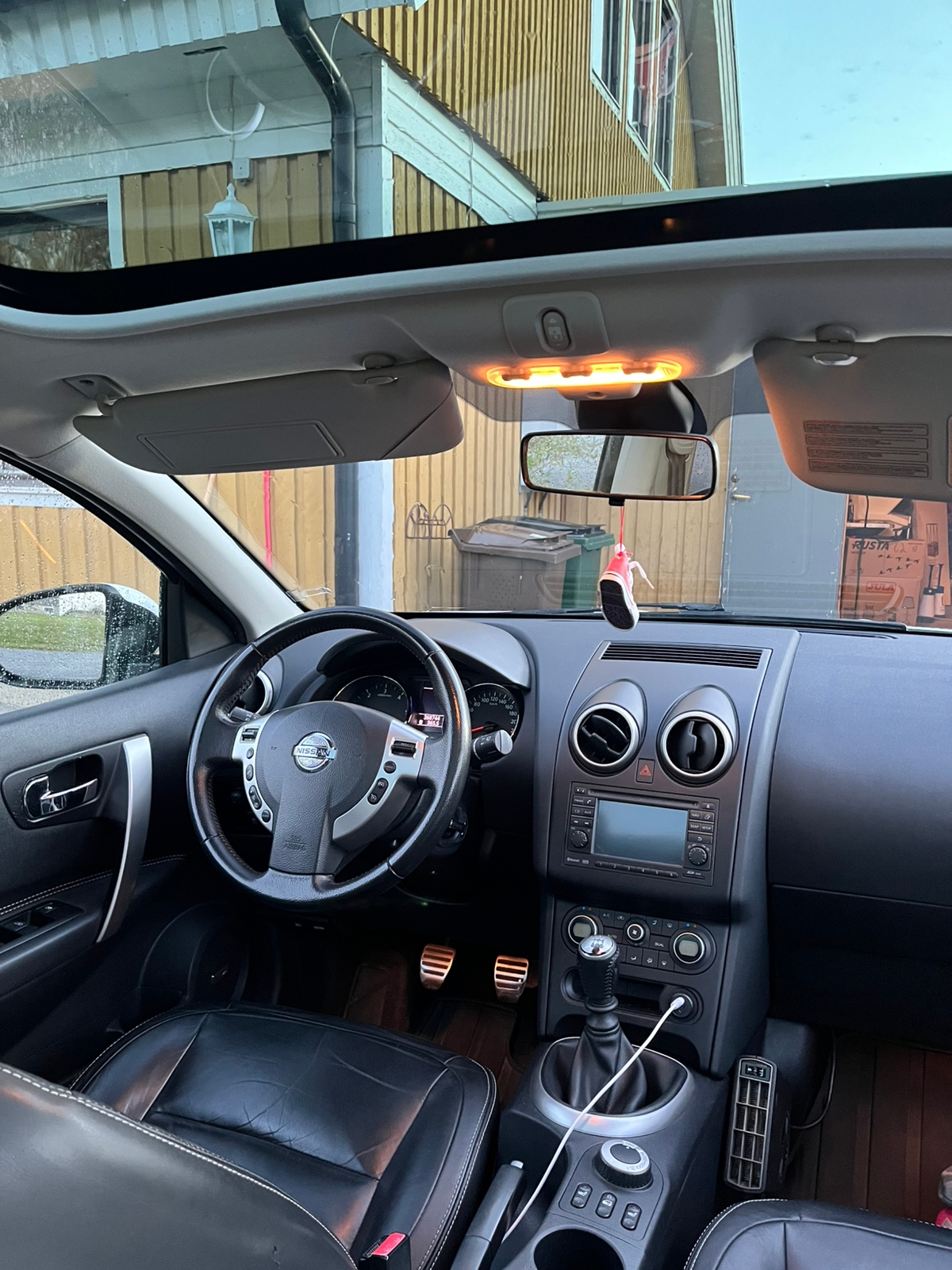 Nissan Qashqai+2 2.0 dCi 4x4 Manuell 2010, bild 5/8