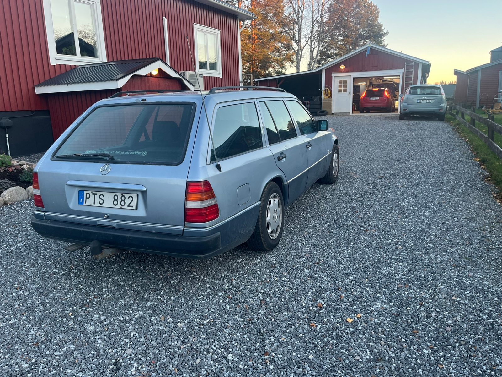 Mercedes-Benz 200 TE Manuell 1993, bild 3/10
