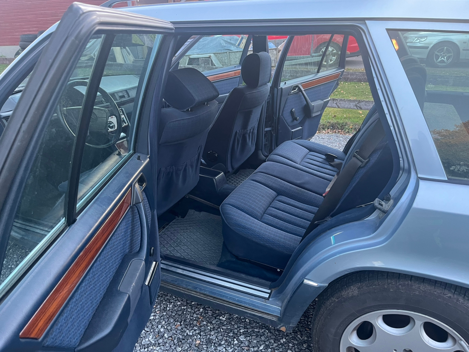 Mercedes-Benz 200 TE Manuell 1993, bild 7/10