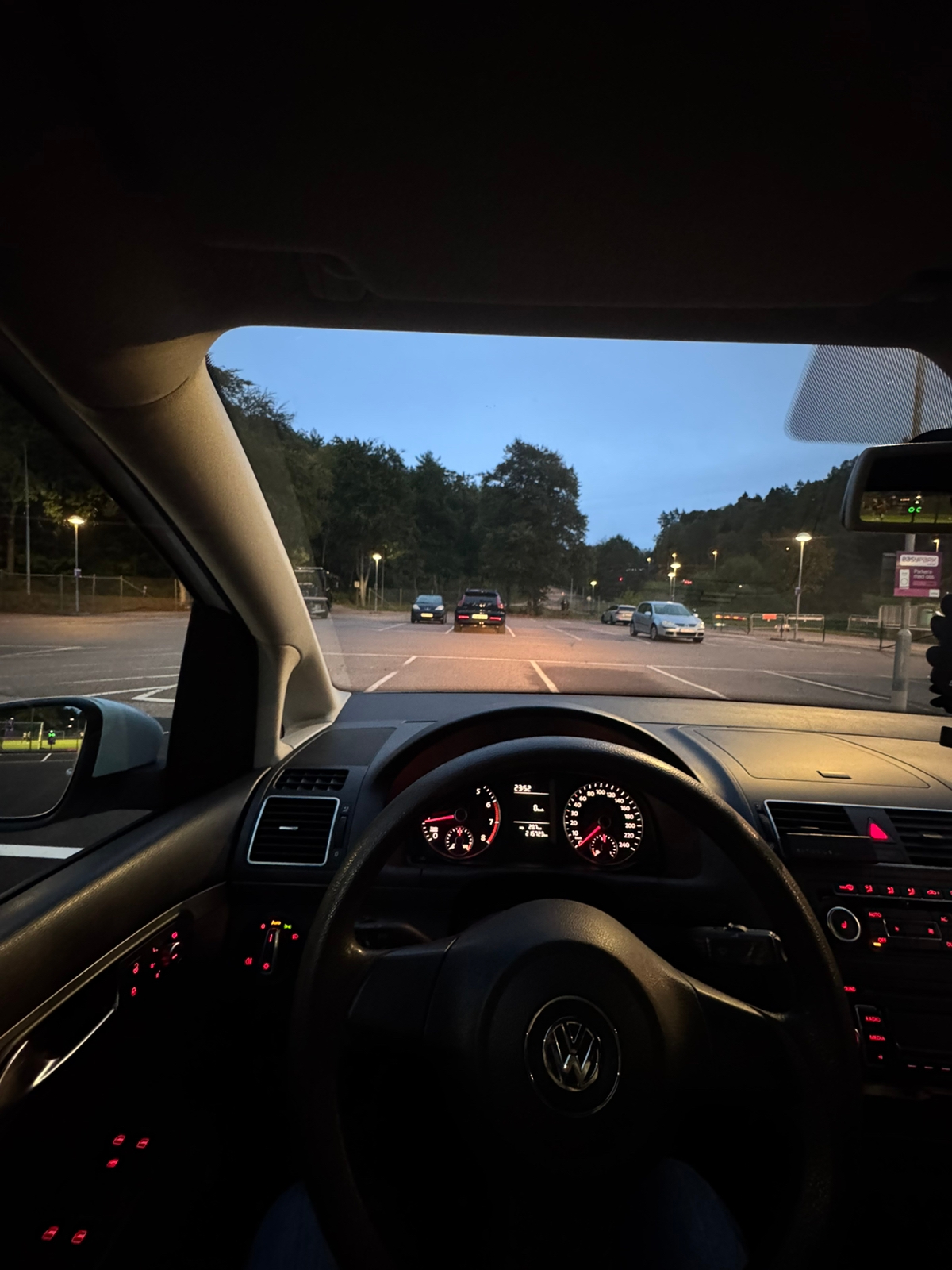 Volkswagen Touran 2012, bild 8/8