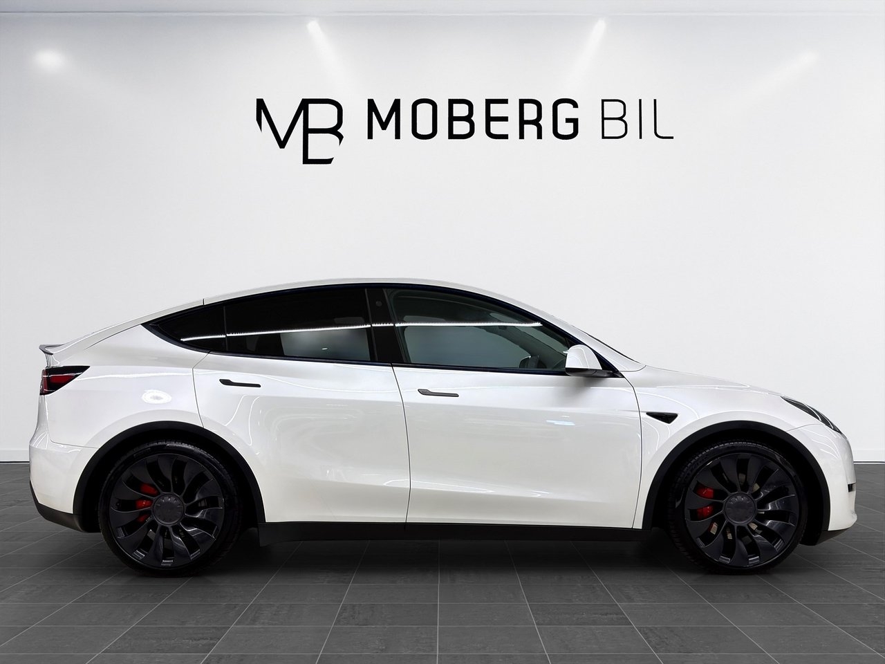 Tesla Model Y Performance 534hk Drag 21" 2023, bild 4/10