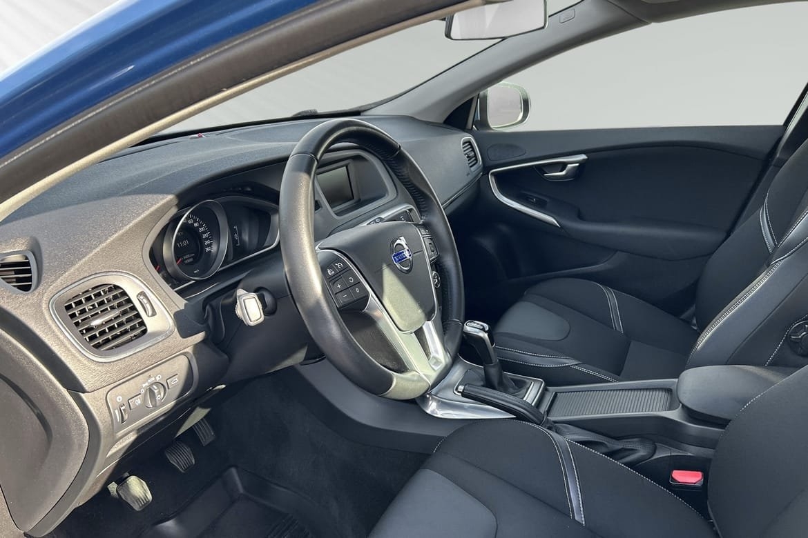Volvo V40 D2 Your Momentum 2016, bild 7/10