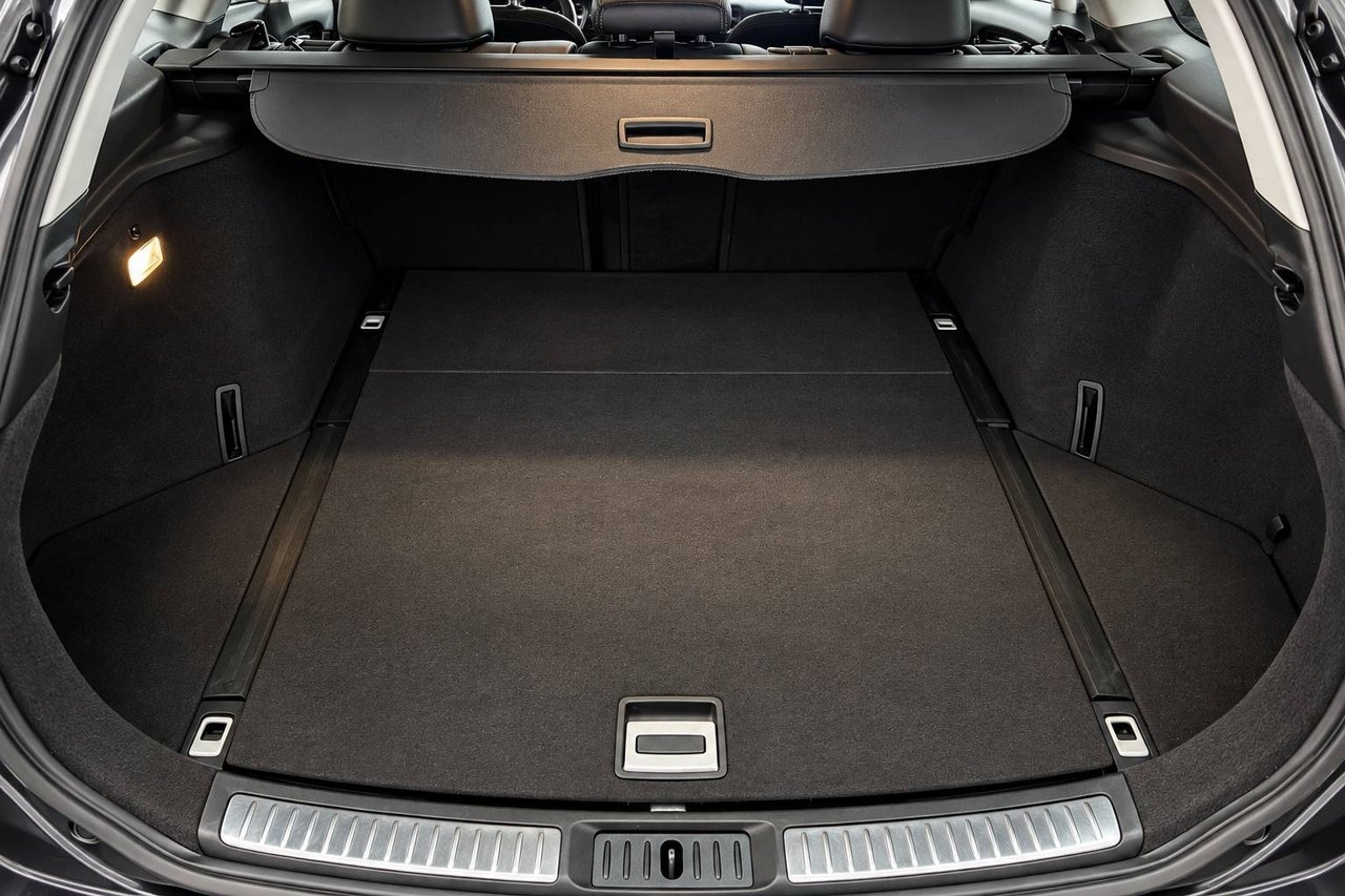 Toyota Avensis 2015, bild 7/10