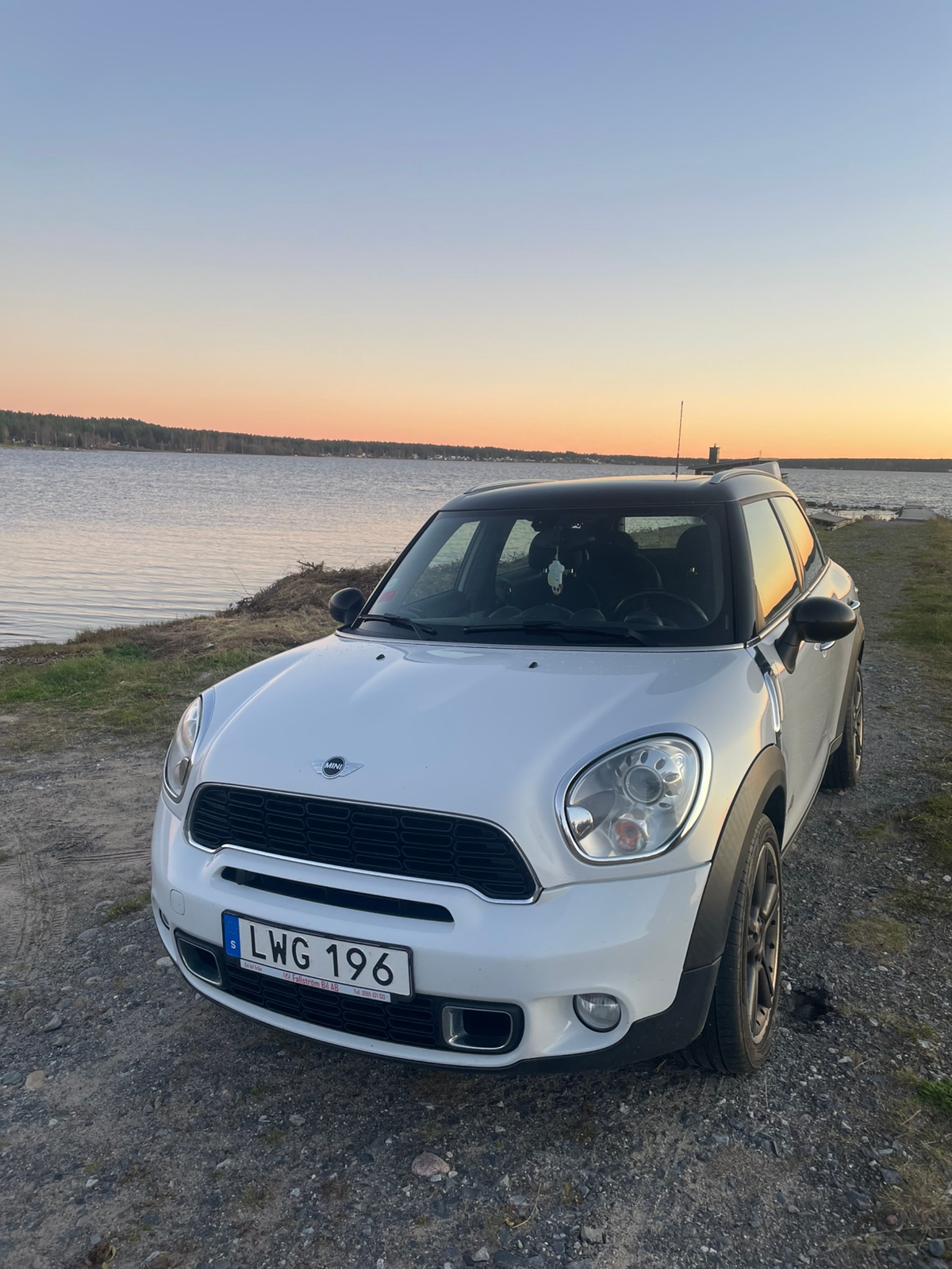 MINI Countryman Cooper SD ALL4 Manuell 2012, bild 2/6