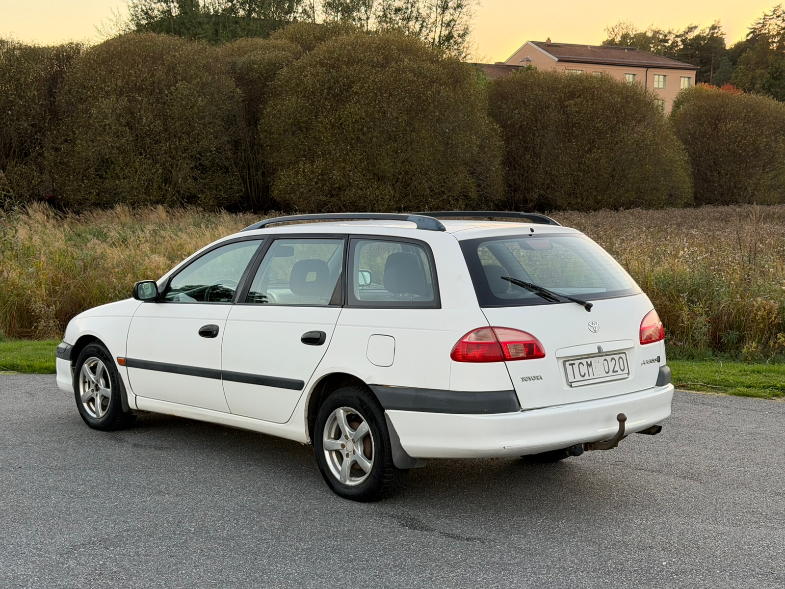 Toyota Avensis 2001, bild 4/8
