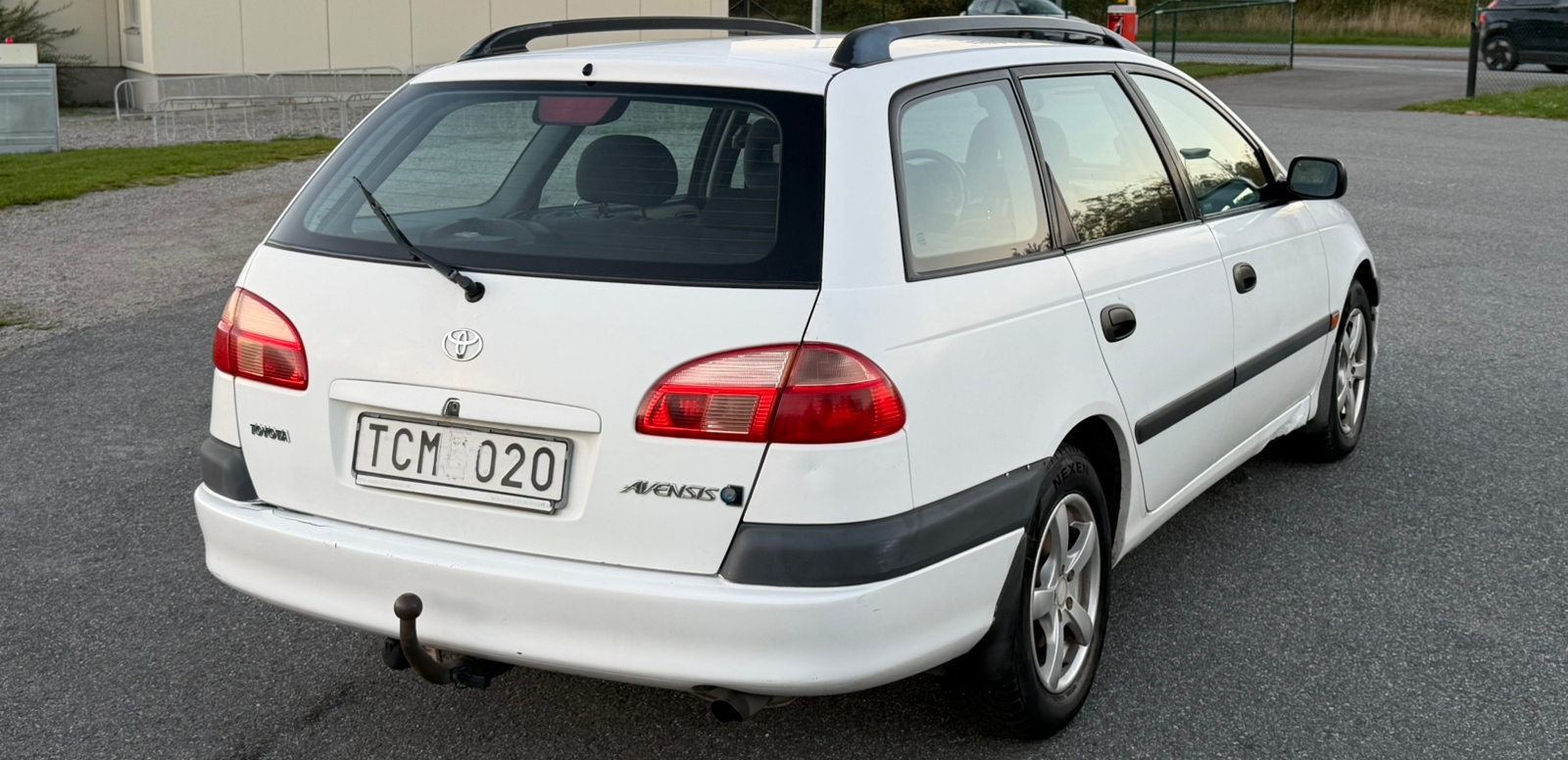 Toyota Avensis 2001, bild 3/8