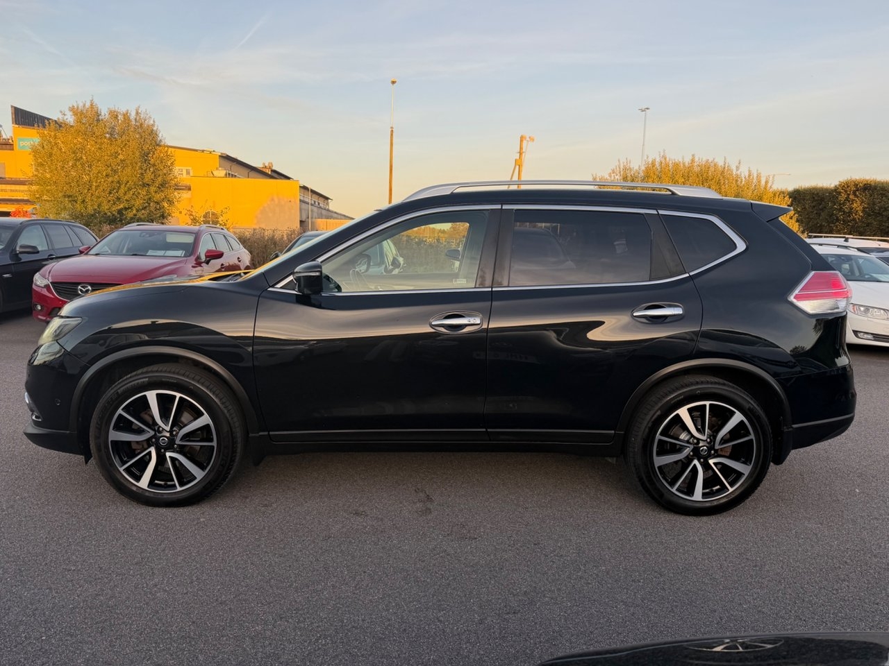 Nissan X-Trail 2017, bild 2/10