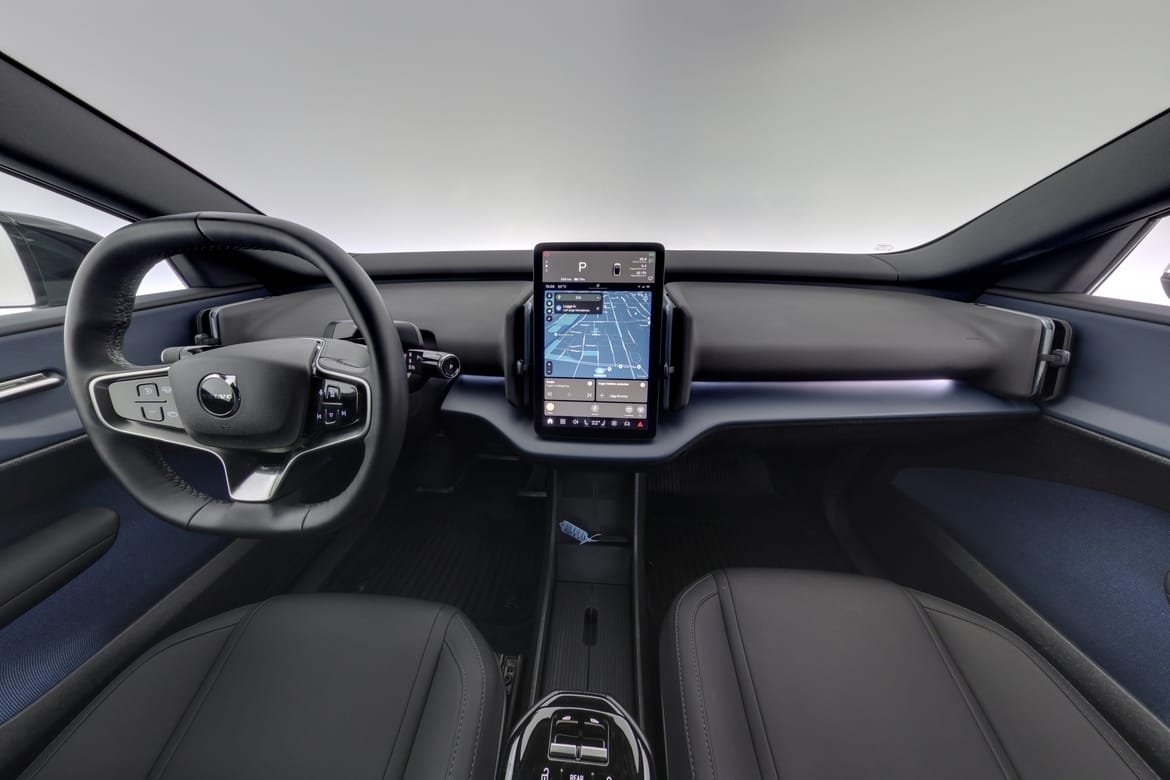 Volvo EX30 Extended Range Plus 2025, bild 7/10
