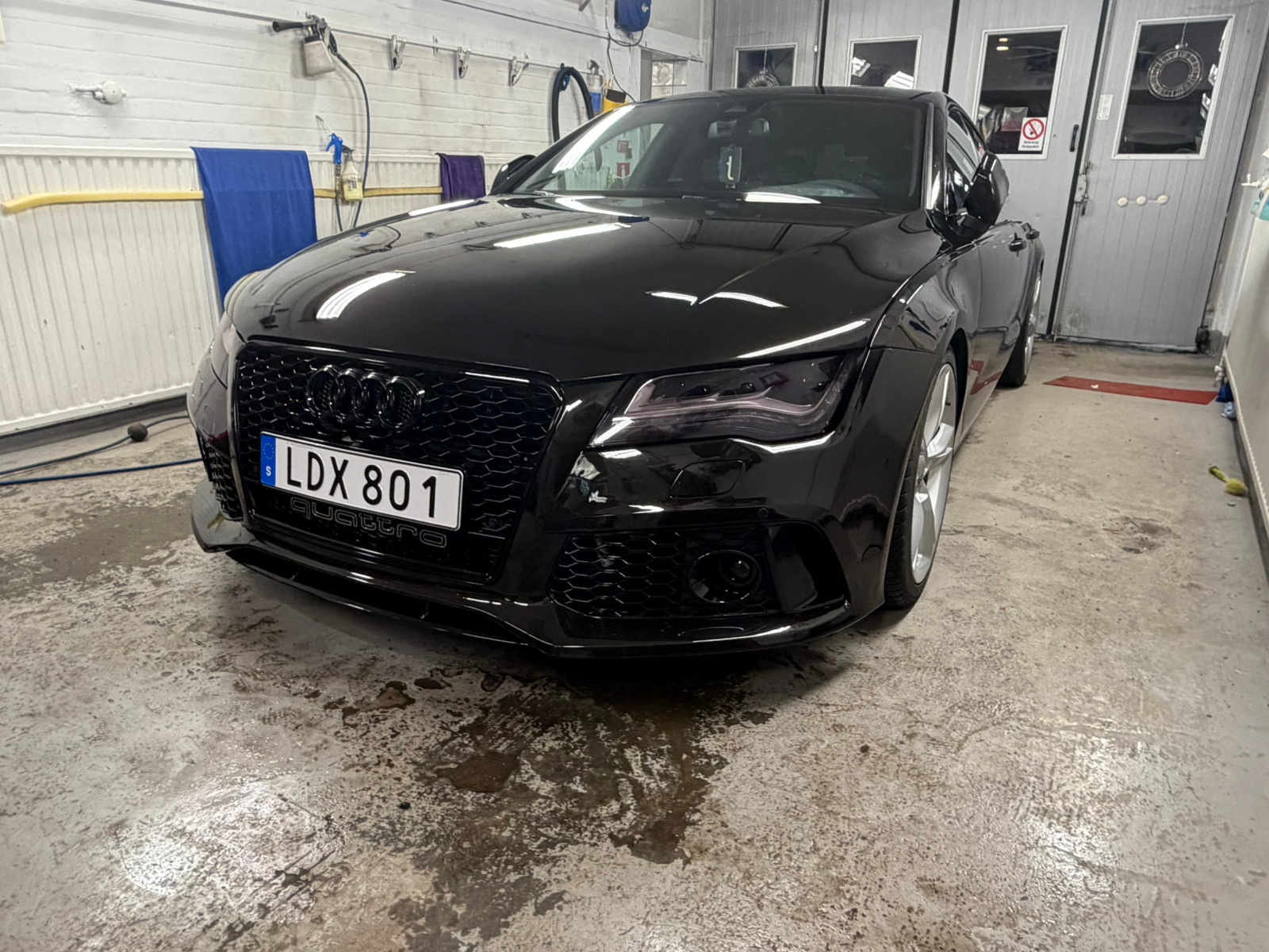Audi A7 2011, bild 4/9