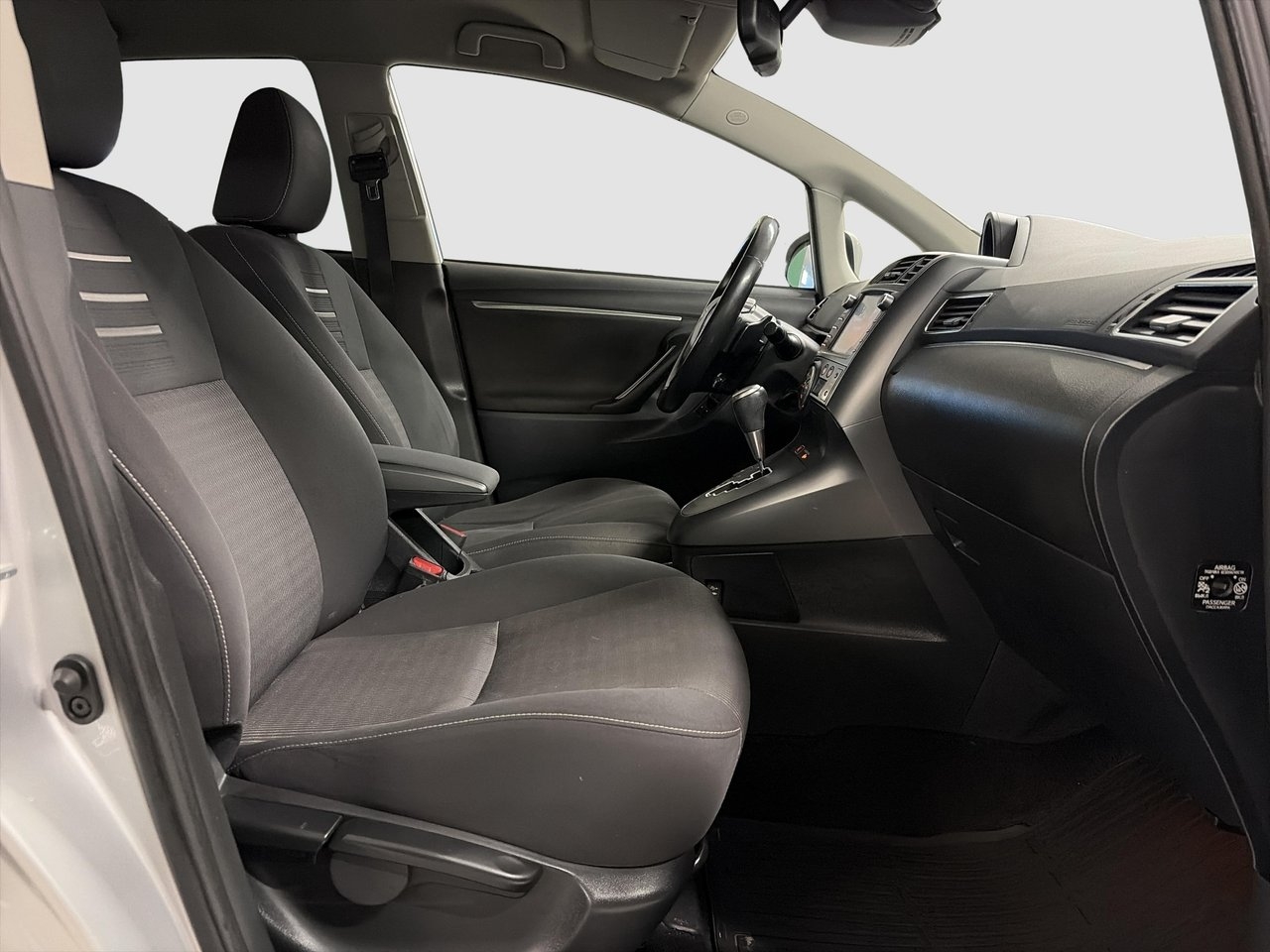Toyota Verso 2017, bild 4/10