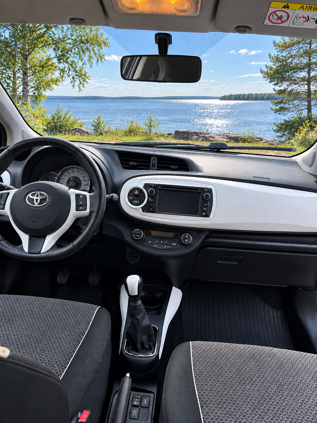 Toyota Yaris 2013, bild 3/4