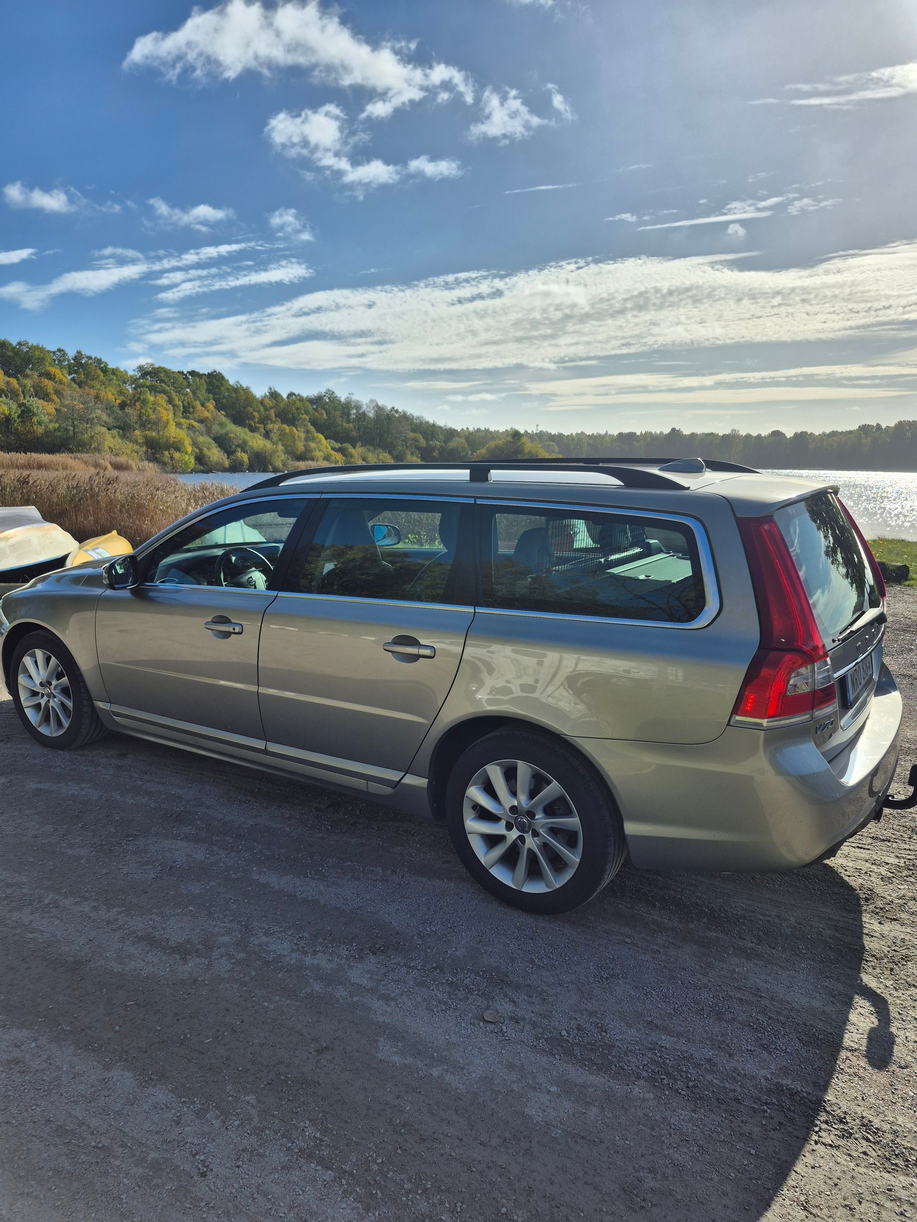 Volvo V70 D4 Manuell Momentum classic 2016, bild 2/8