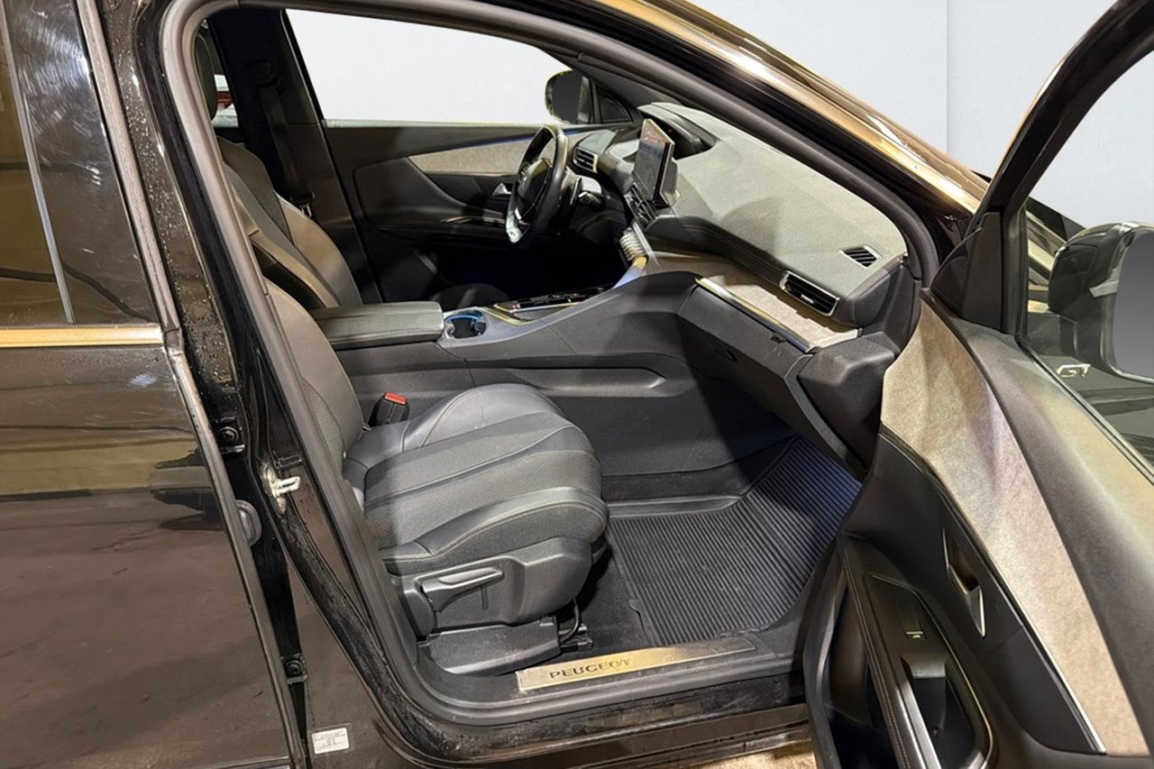 Peugeot 3008 1.2 PureTech GT 2023, bild 7/10