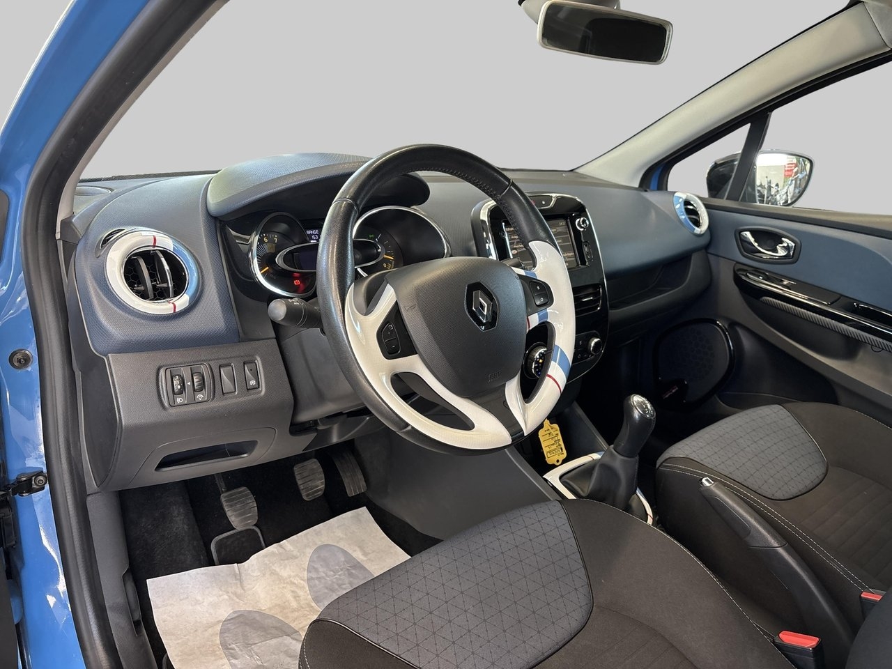 Renault Clio 0.9 TCe 90hk / GPS 2013, bild 6/10